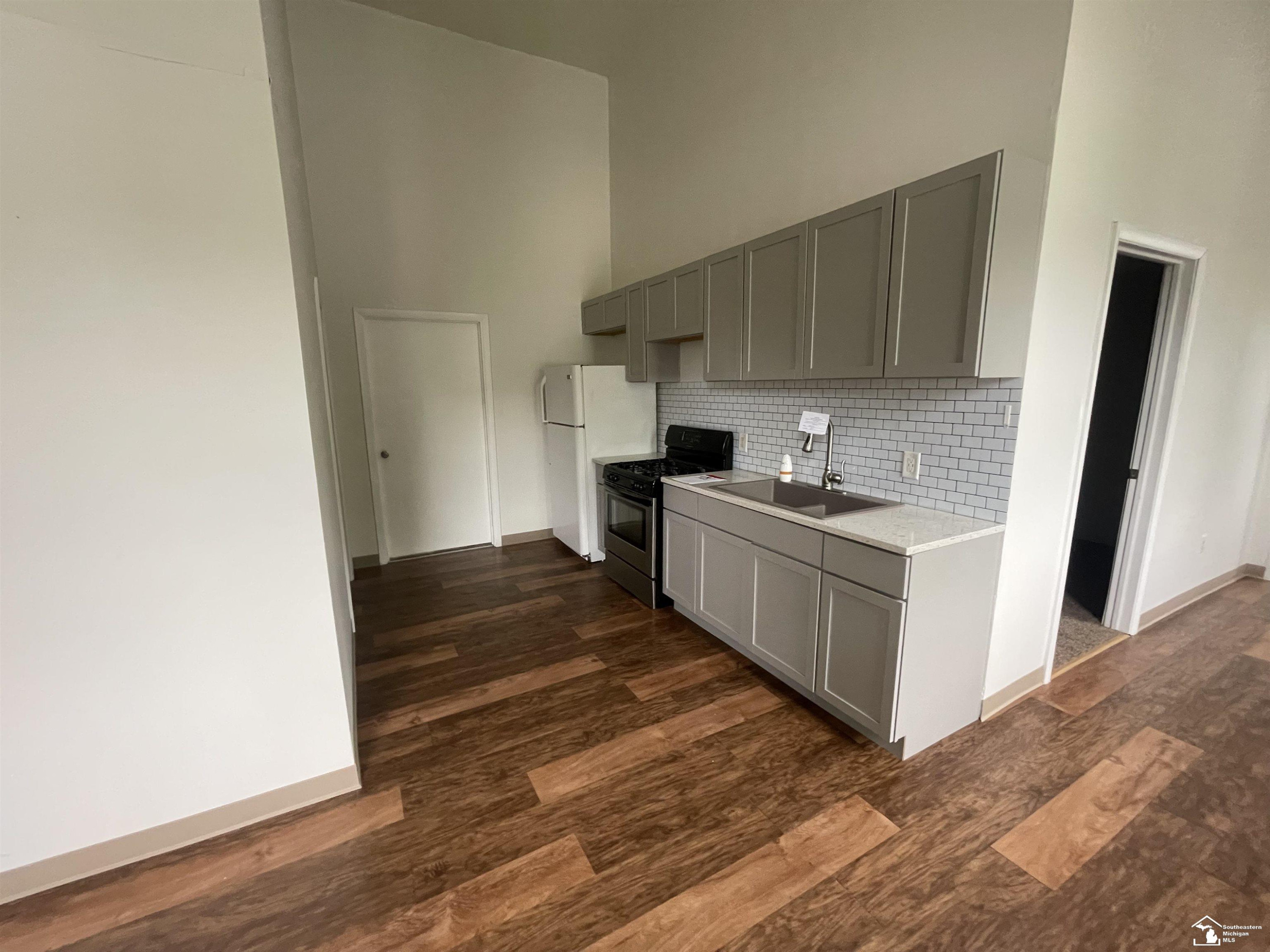68 Navarre Street, Monroe, MI 48161 — Photo 17