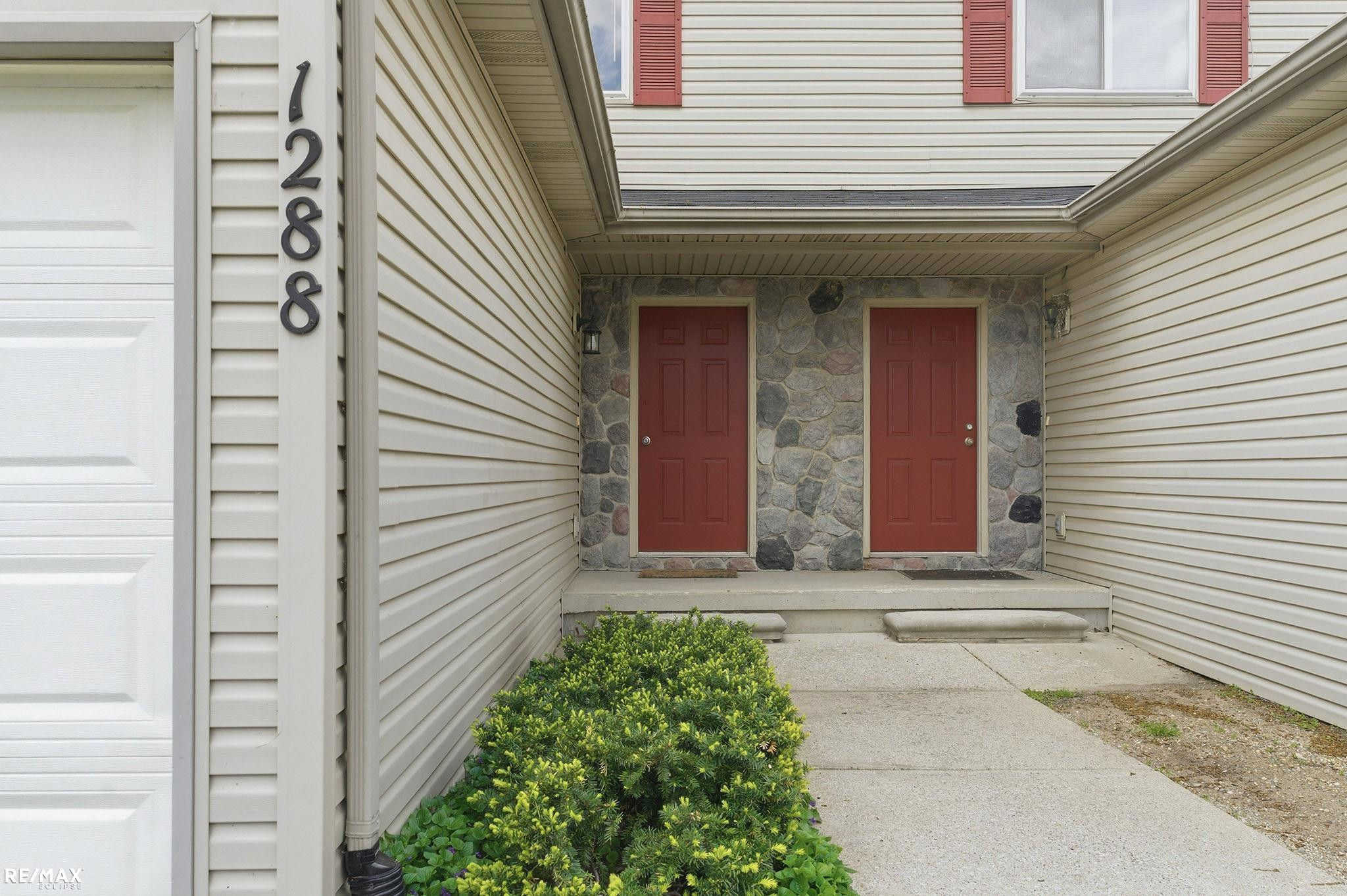 1288 Jay Street, Waterford, MI 48327 — Photo 2