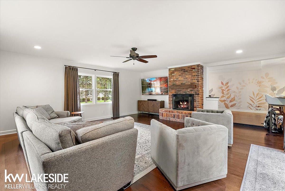 911 Lamppost Lane, Bloomfield Hills, MI 48304 — Photo 21