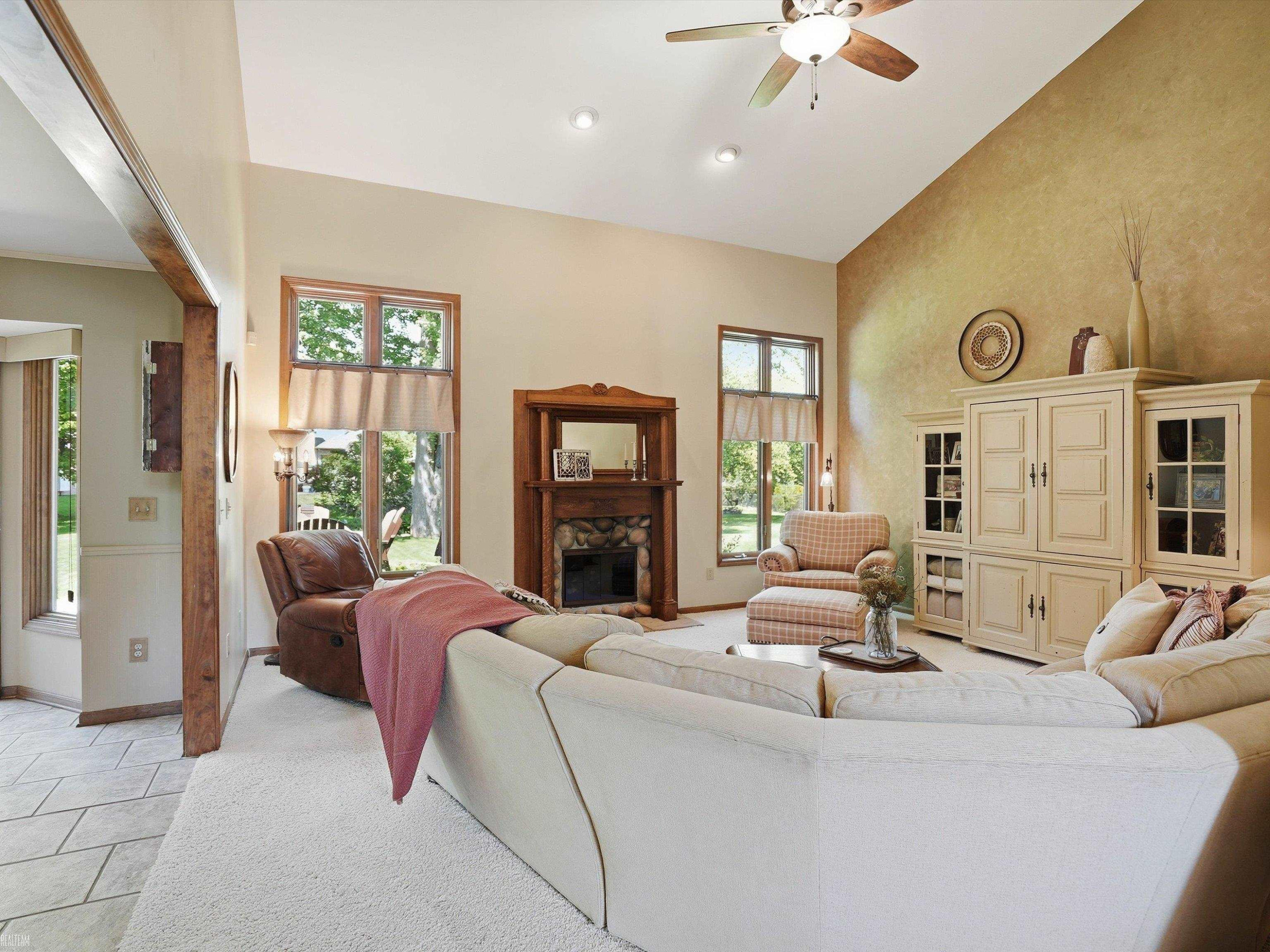 42199 Kyle Drive, Clinton Twp, MI 48038 — Photo 14
