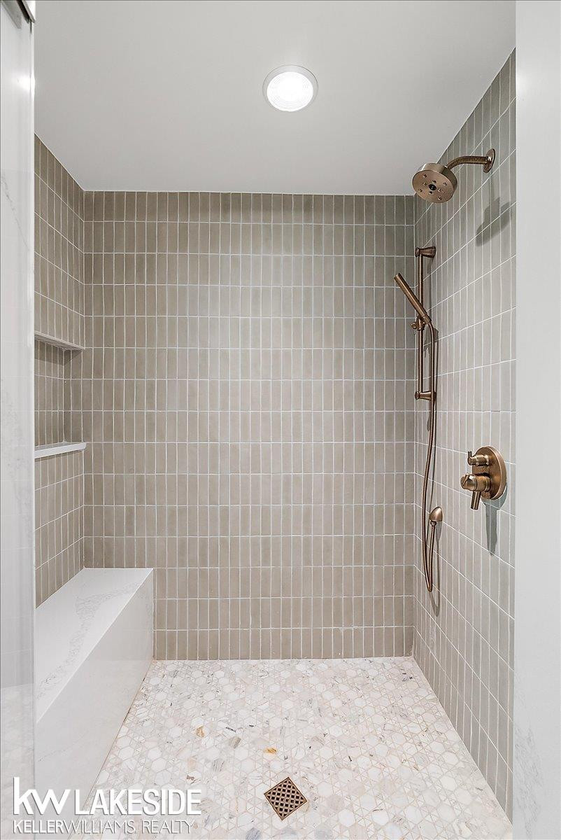 911 Lamppost Lane, Bloomfield Hills, MI 48304 — Photo 30