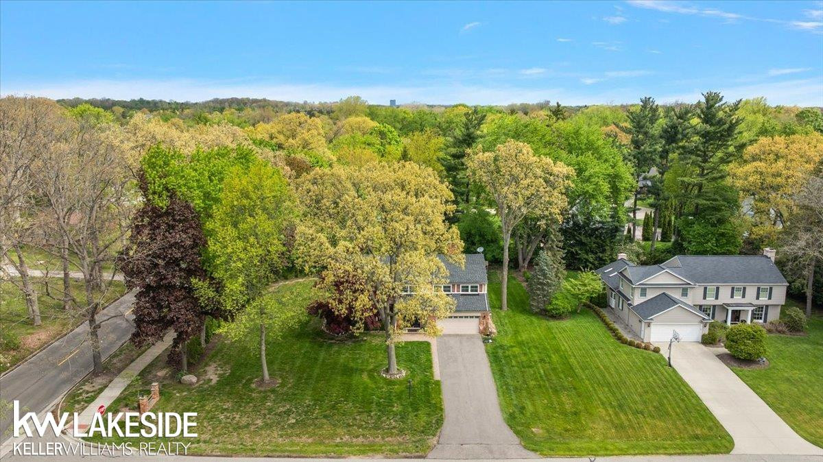 911 Lamppost Lane, Bloomfield Hills, MI 48304 — Photo 59