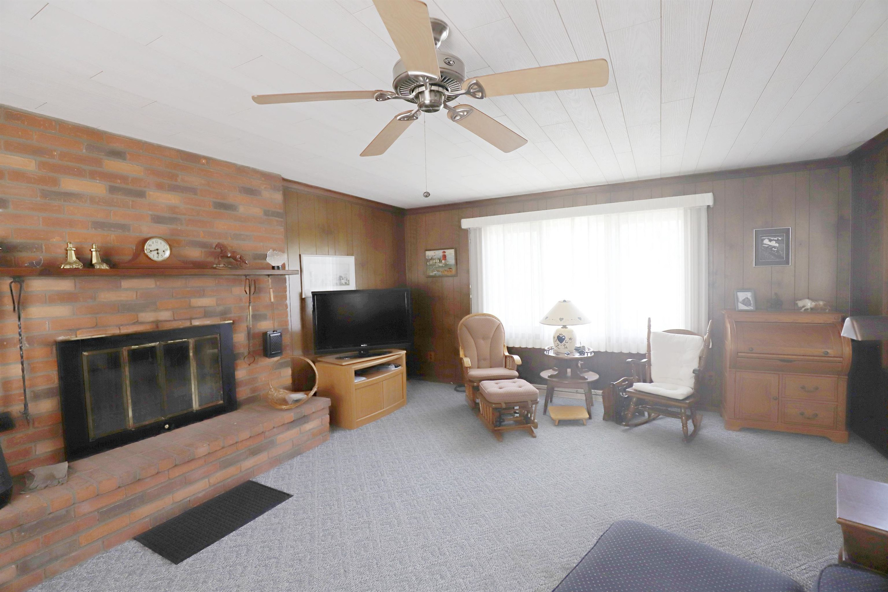 536 Warren Avenue, Flushing, MI 48433 — Photo 5