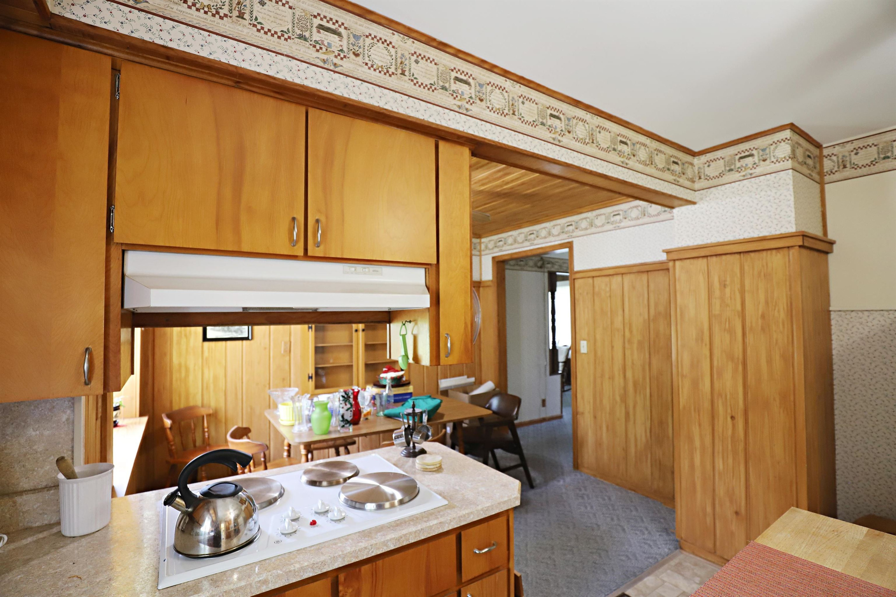 536 Warren Avenue, Flushing, MI 48433 — Photo 11