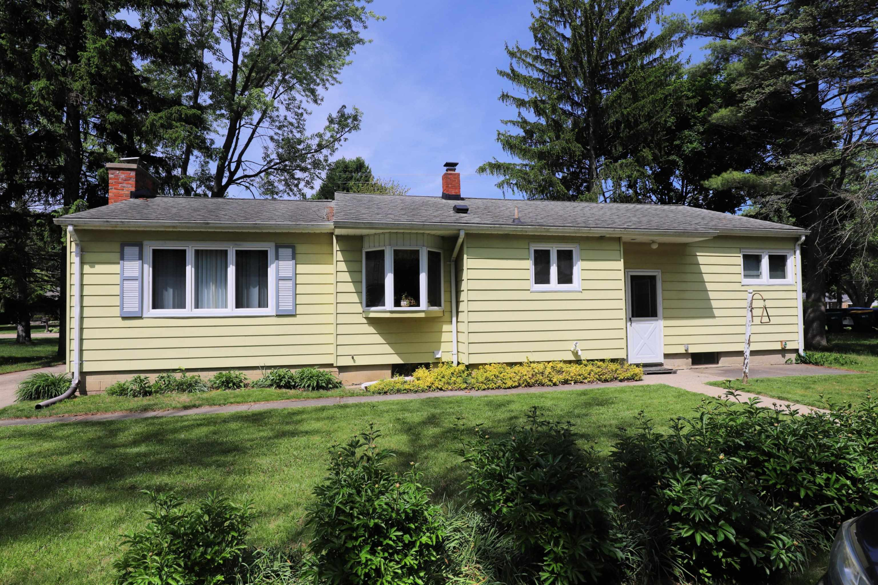 536 Warren Avenue, Flushing, MI 48433 — Photo 18
