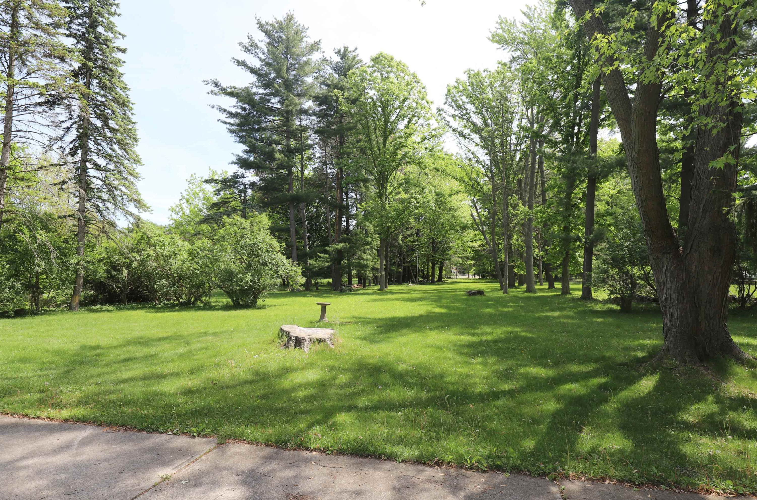 536 Warren Avenue, Flushing, MI 48433 — Photo 21