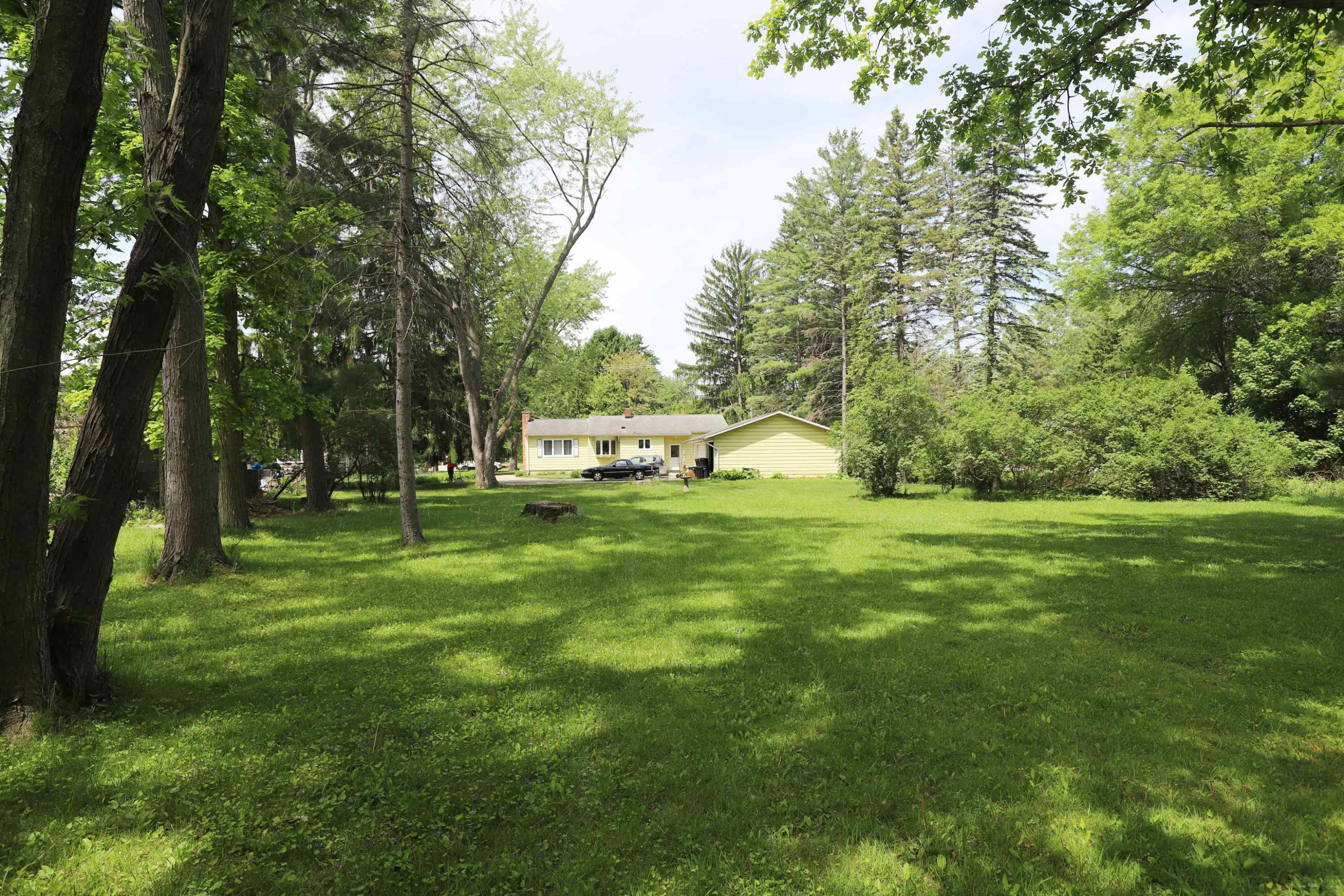 536 Warren Avenue, Flushing, MI 48433 — Photo 27