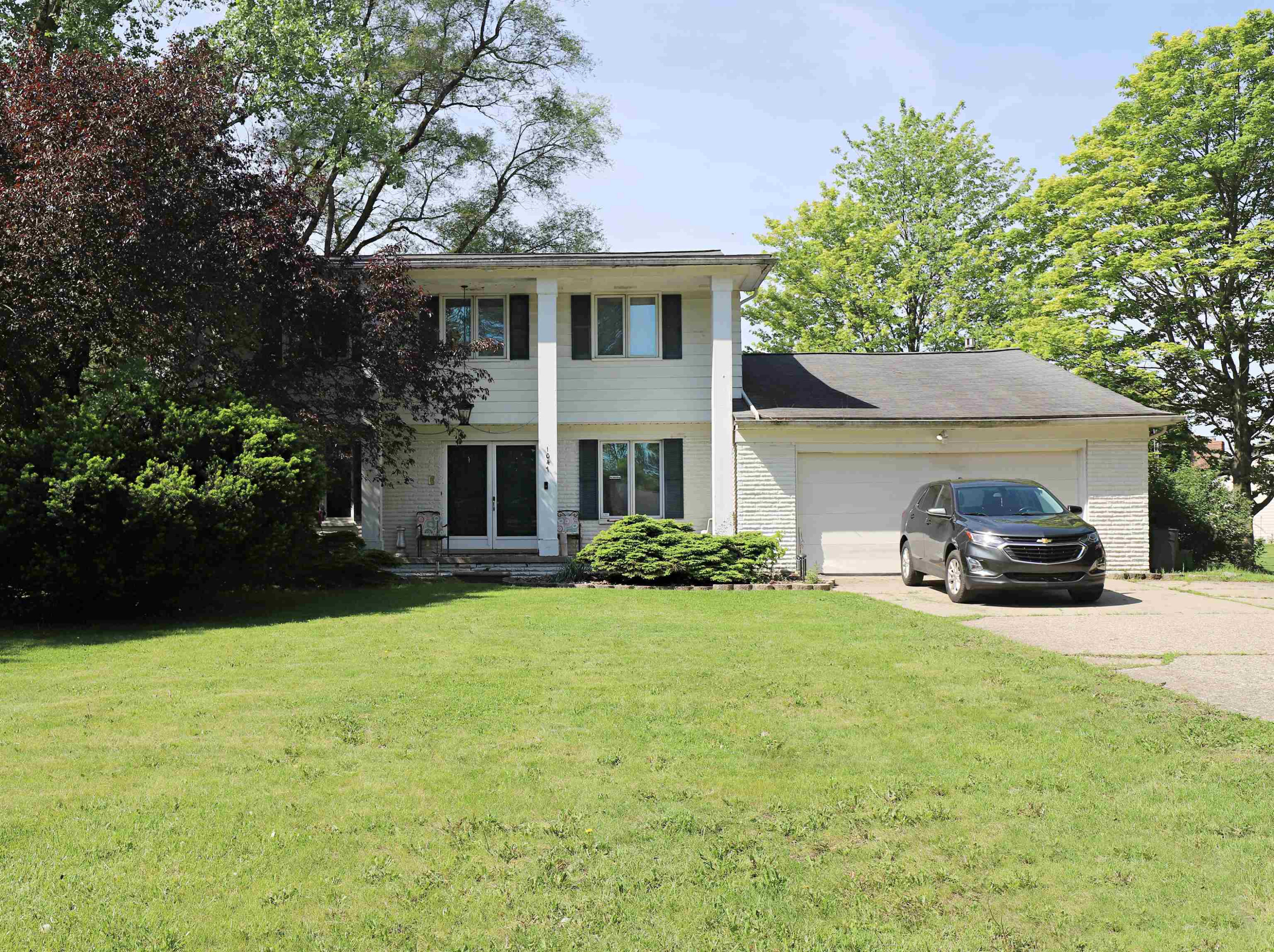 1047 Western Hills Drive, Flint, MI 48532