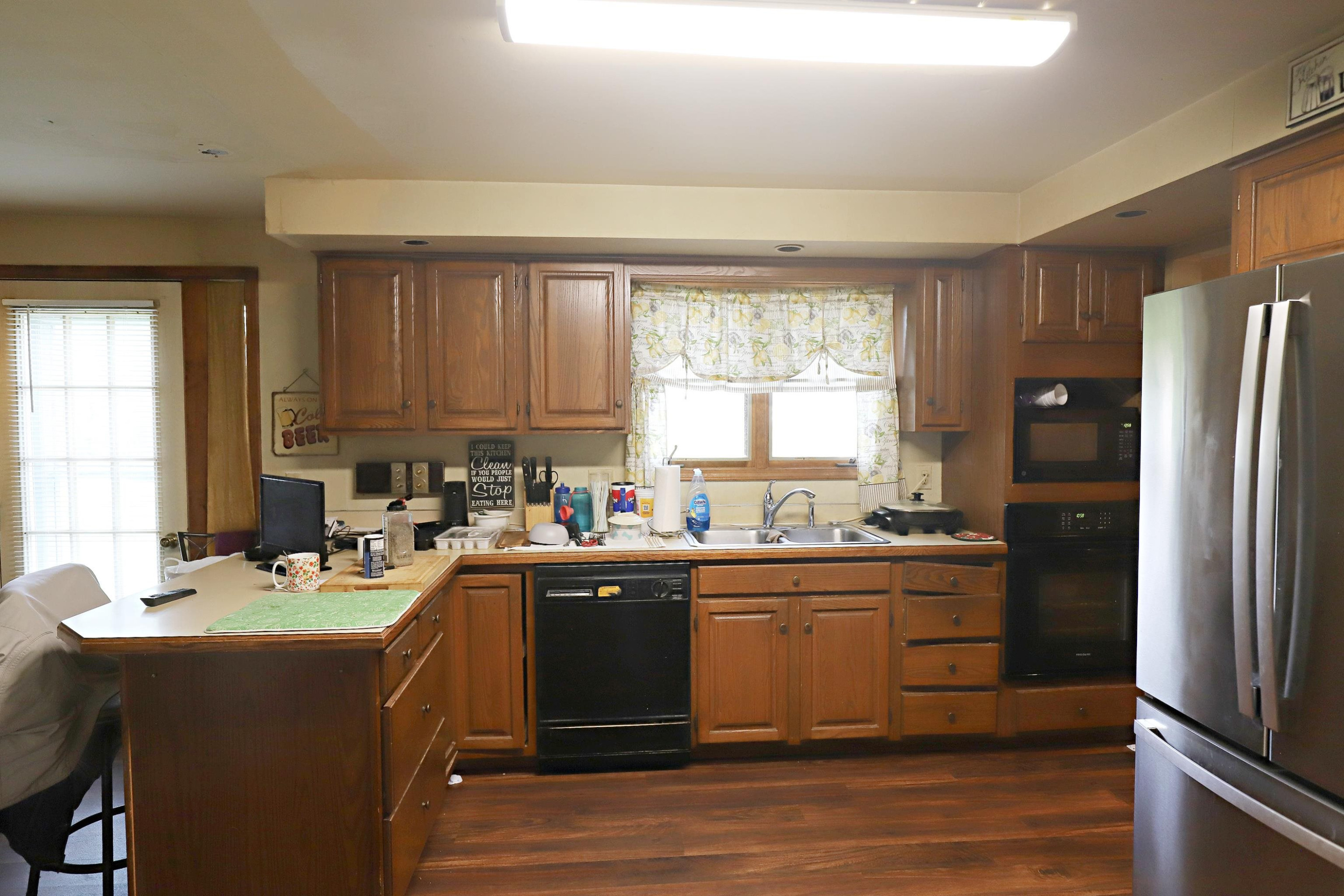 1047 Western Hills Drive, Flint, MI 48532 — Photo 9