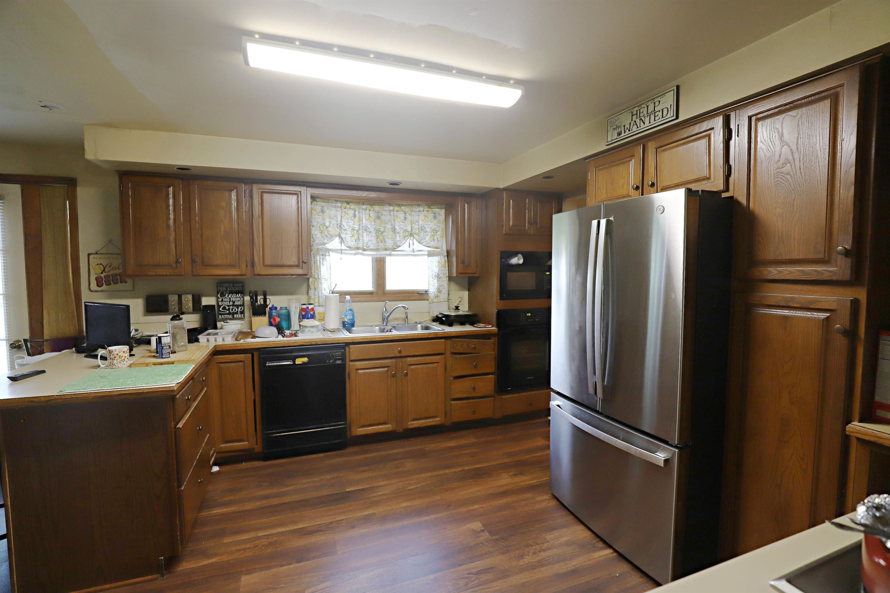 1047 Western Hills Drive, Flint, MI 48532 — Photo 10