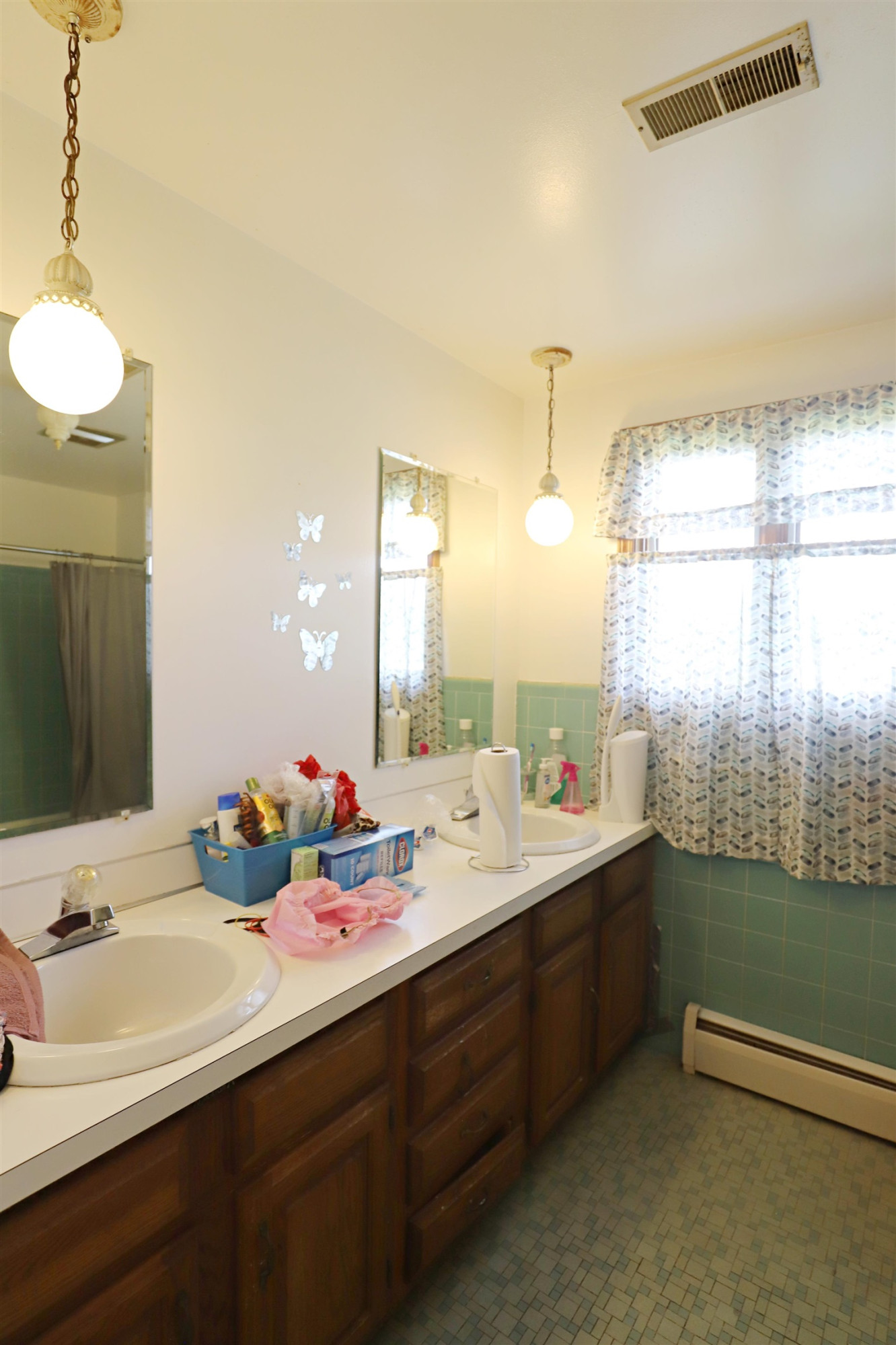 1047 Western Hills Drive, Flint, MI 48532 — Photo 11