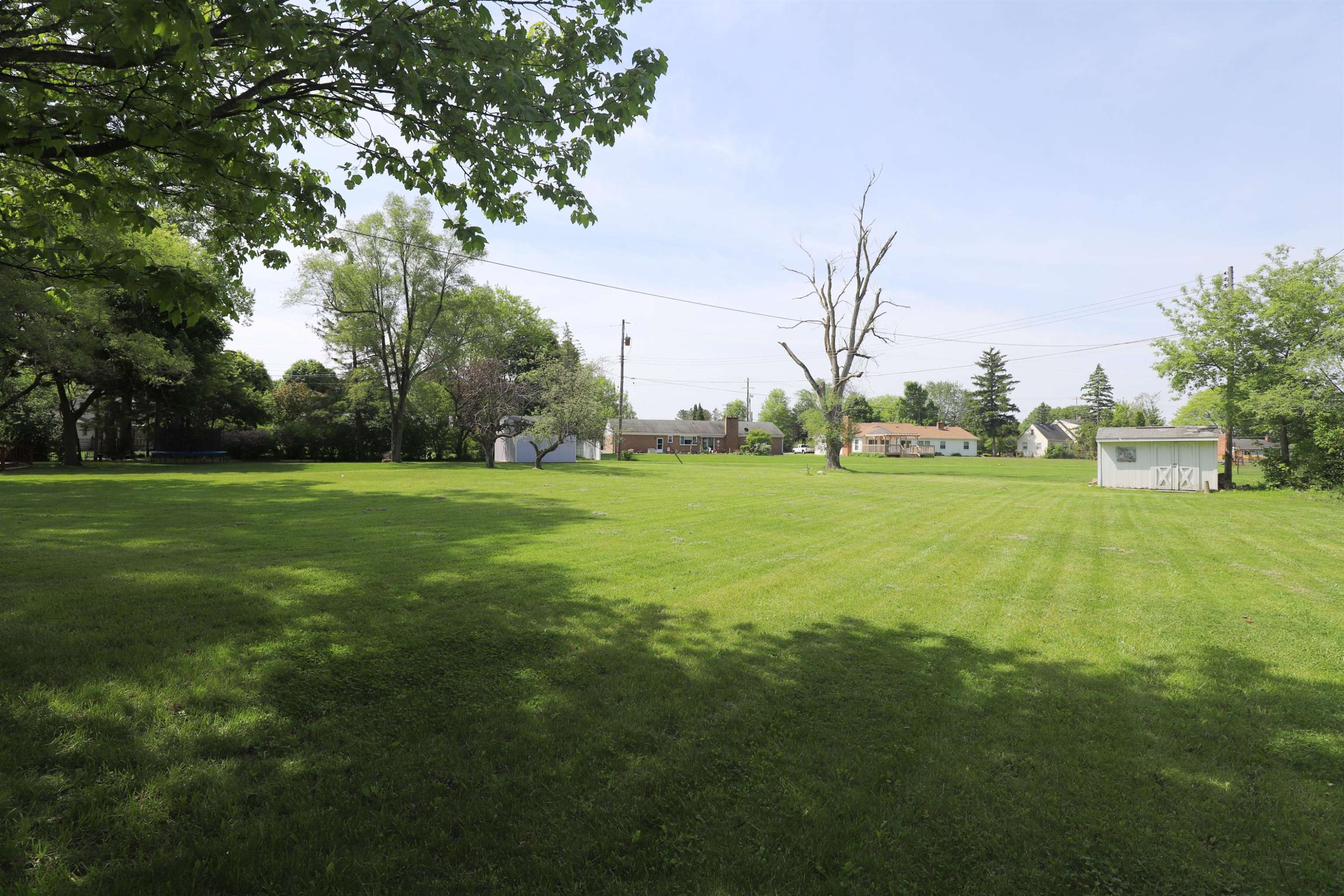 1047 Western Hills Drive, Flint, MI 48532 — Photo 18