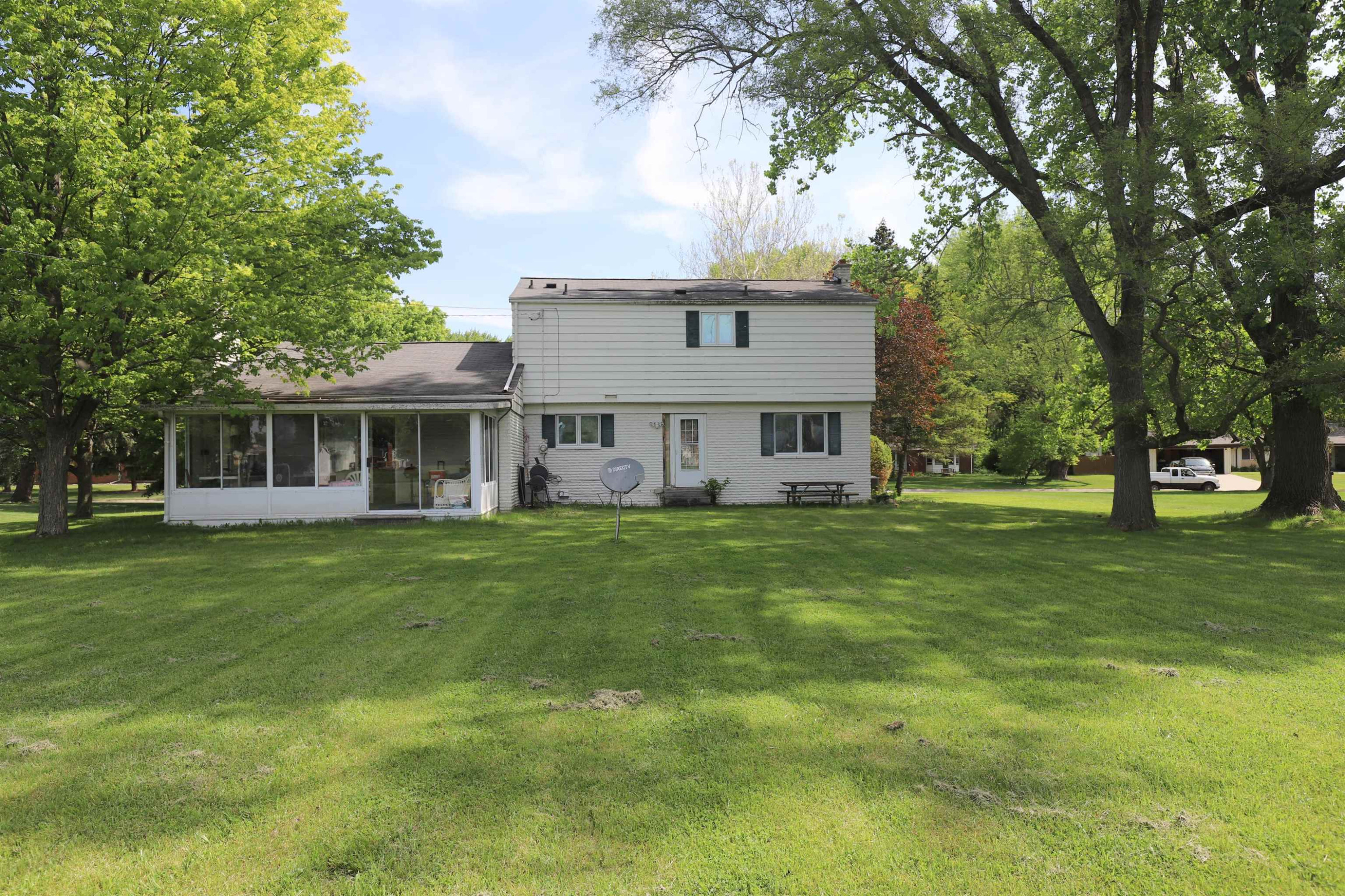 1047 Western Hills Drive, Flint, MI 48532 — Photo 20