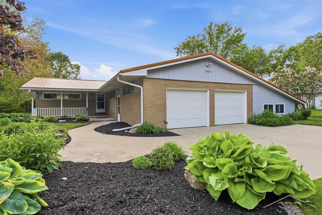 3601 Sharon Road, Midland, MI 48642 — front exterior