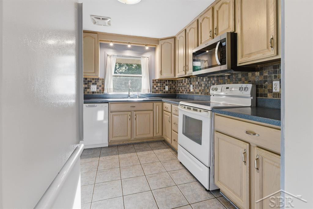 3601 Sharon Road, Midland, MI 48642 — Photo 14
