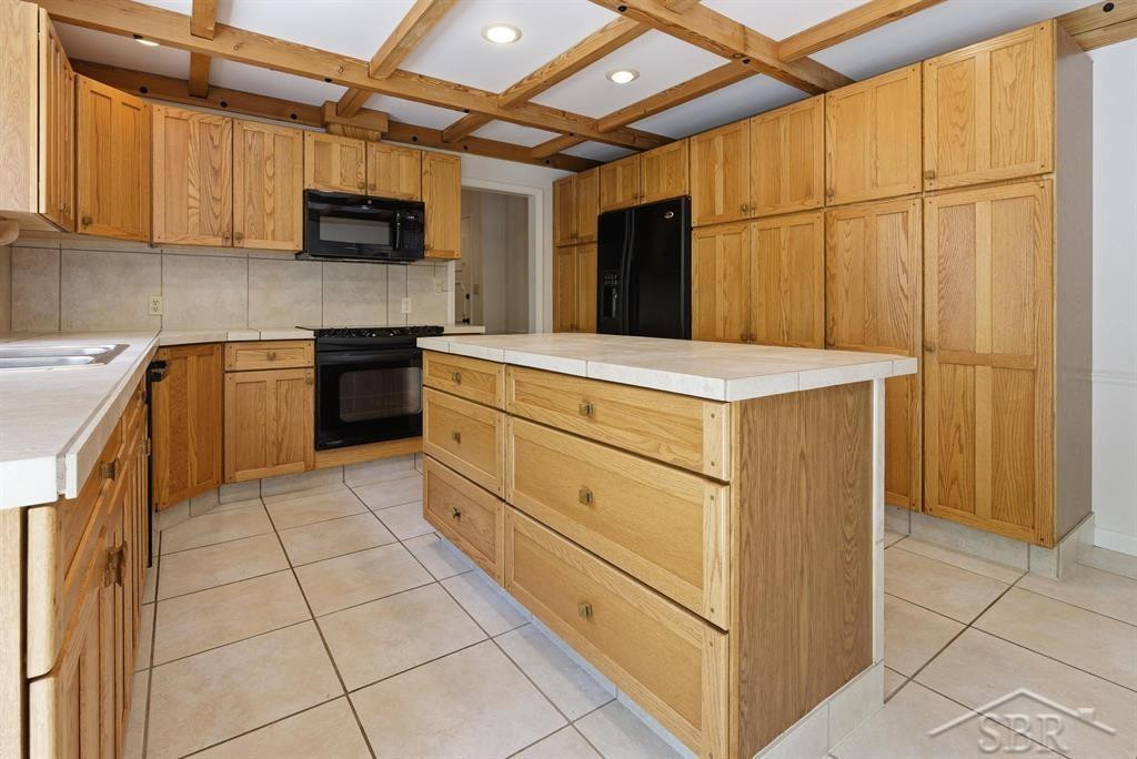 2109 Dilloway Drive, Midland, MI 48640 — Photo 12