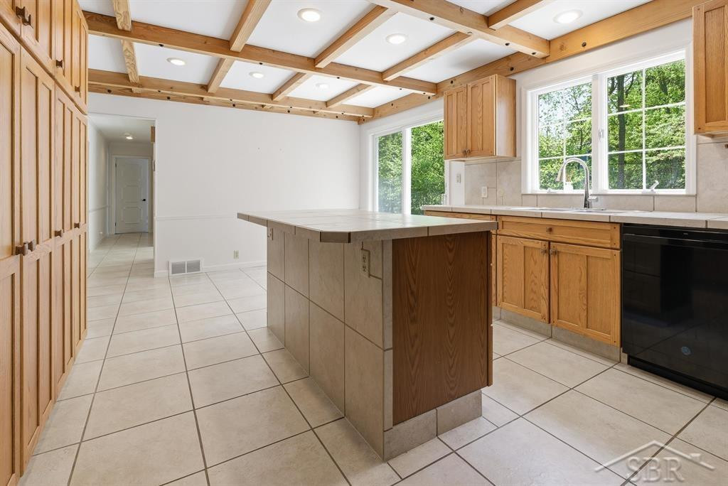 2109 Dilloway Drive, Midland, MI 48640 — Photo 13