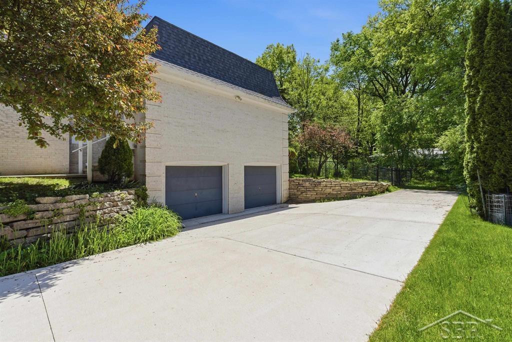 2109 Dilloway Drive, Midland, MI 48640 — Photo 56