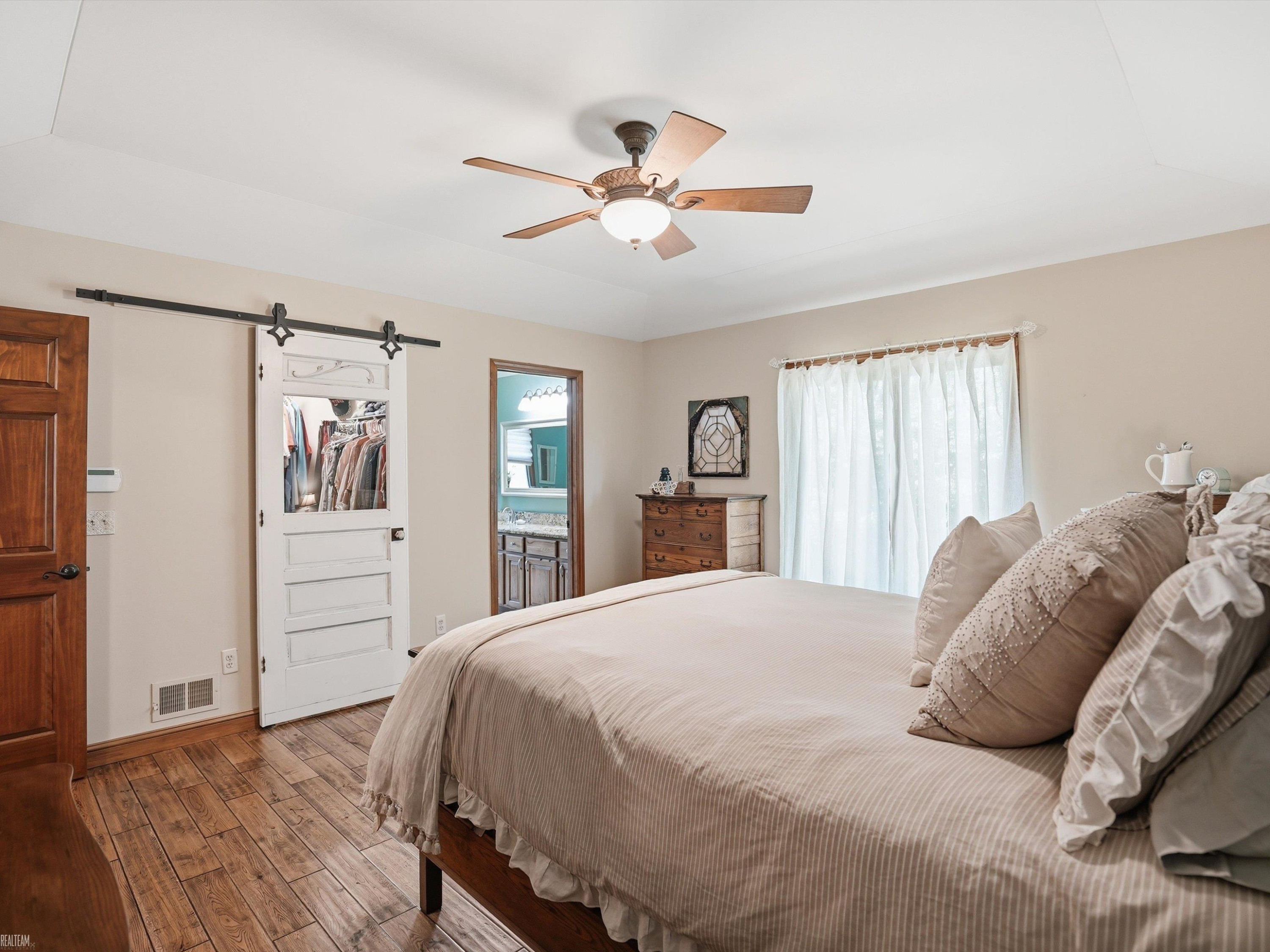 42199 Kyle Drive, Clinton Twp, MI 48038 — Photo 35