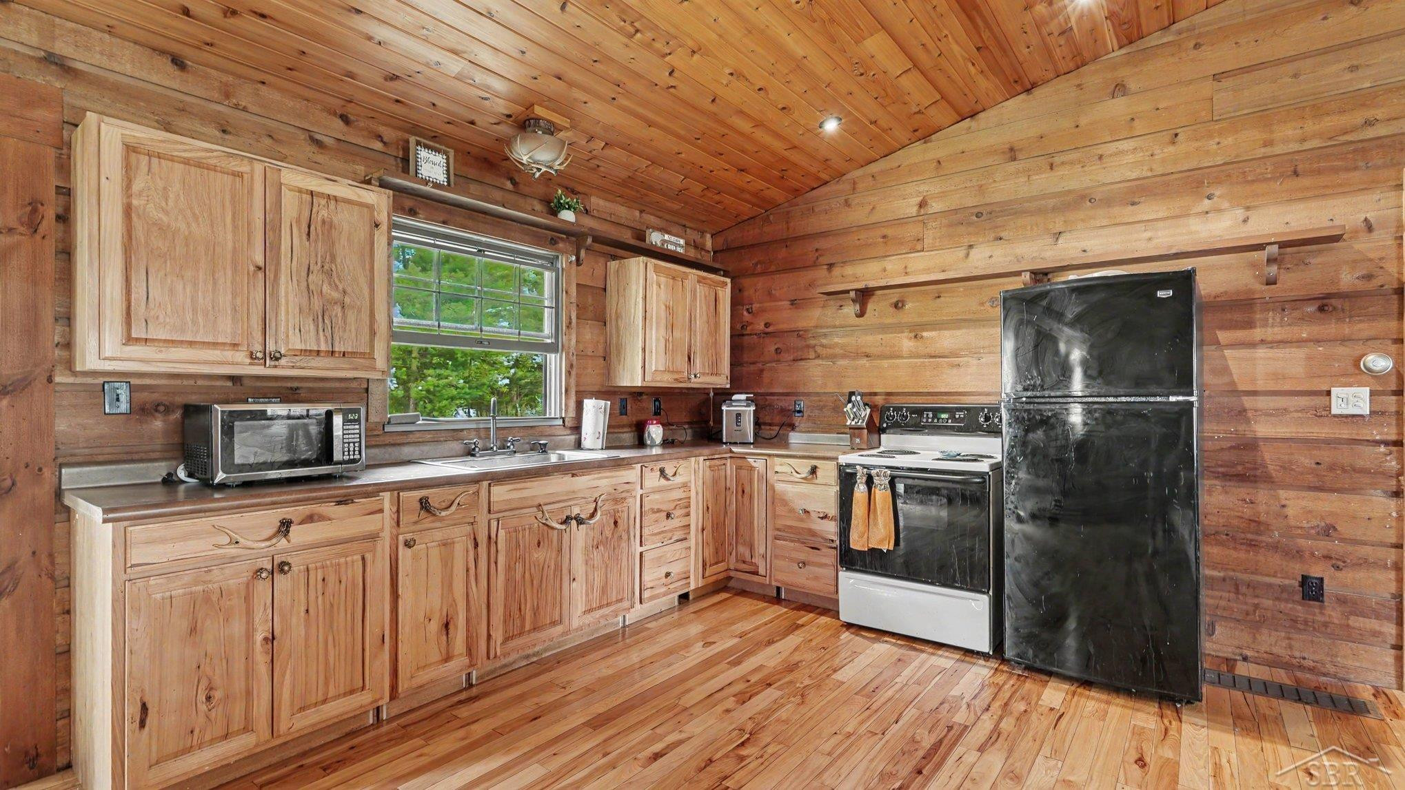 4495 Anderson Drive, Beaverton, MI 48612 — Photo 7
