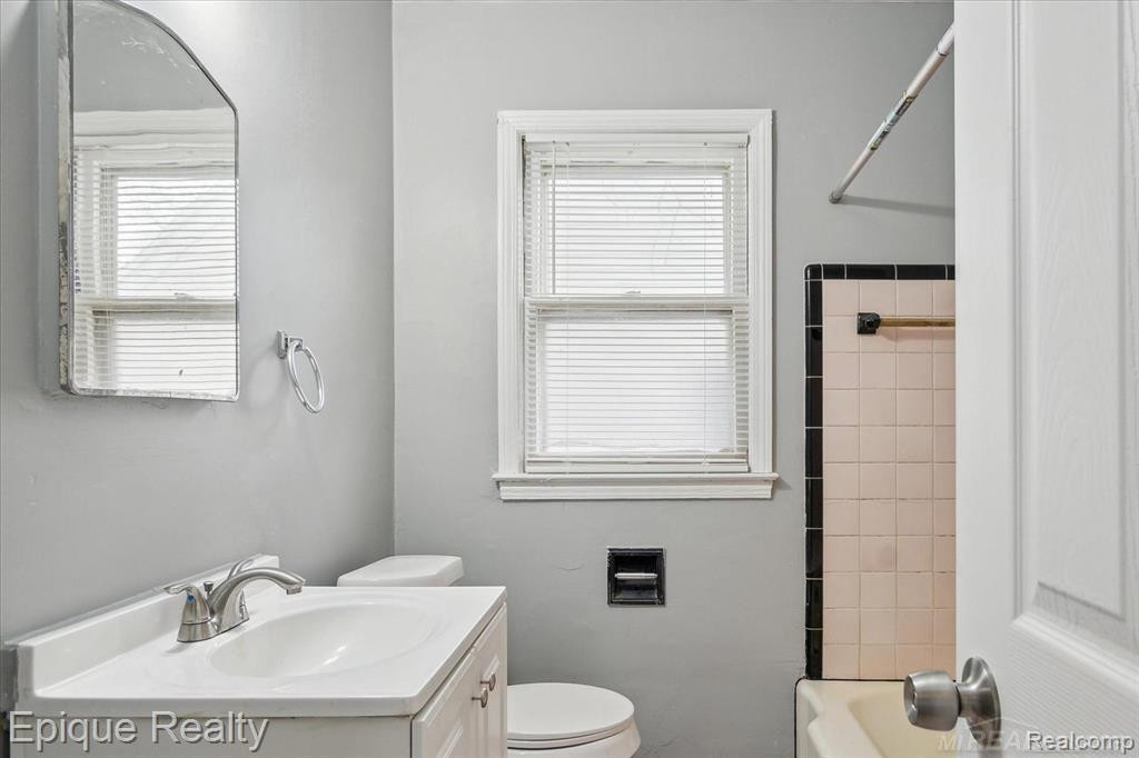 15716 Patton Street, Detroit, MI 48223 — Photo 13
