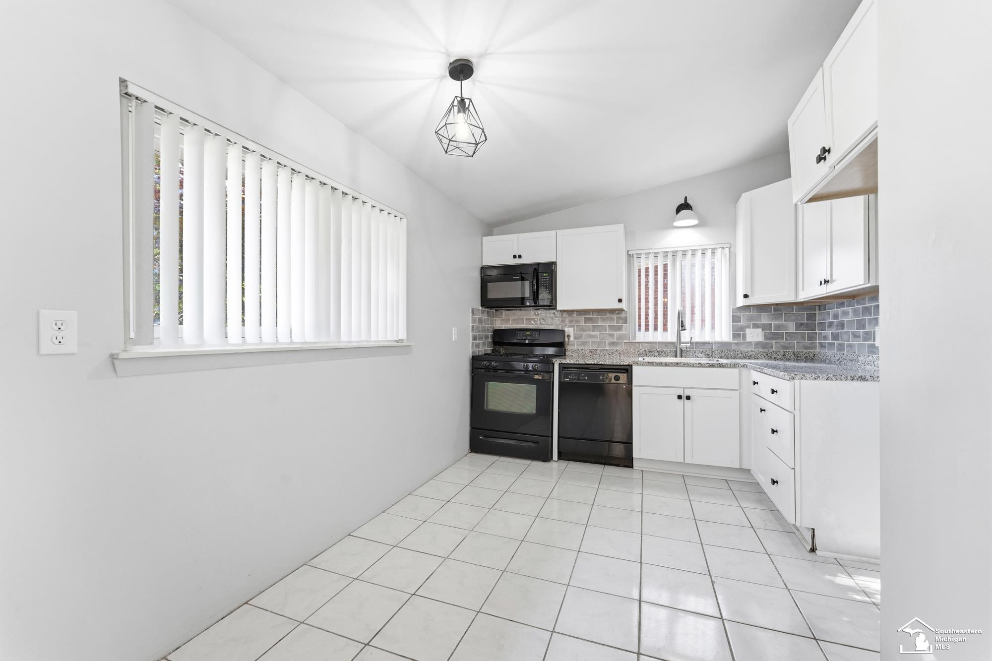8214 Gulley Street, Taylor, MI 48180 — Photo 8