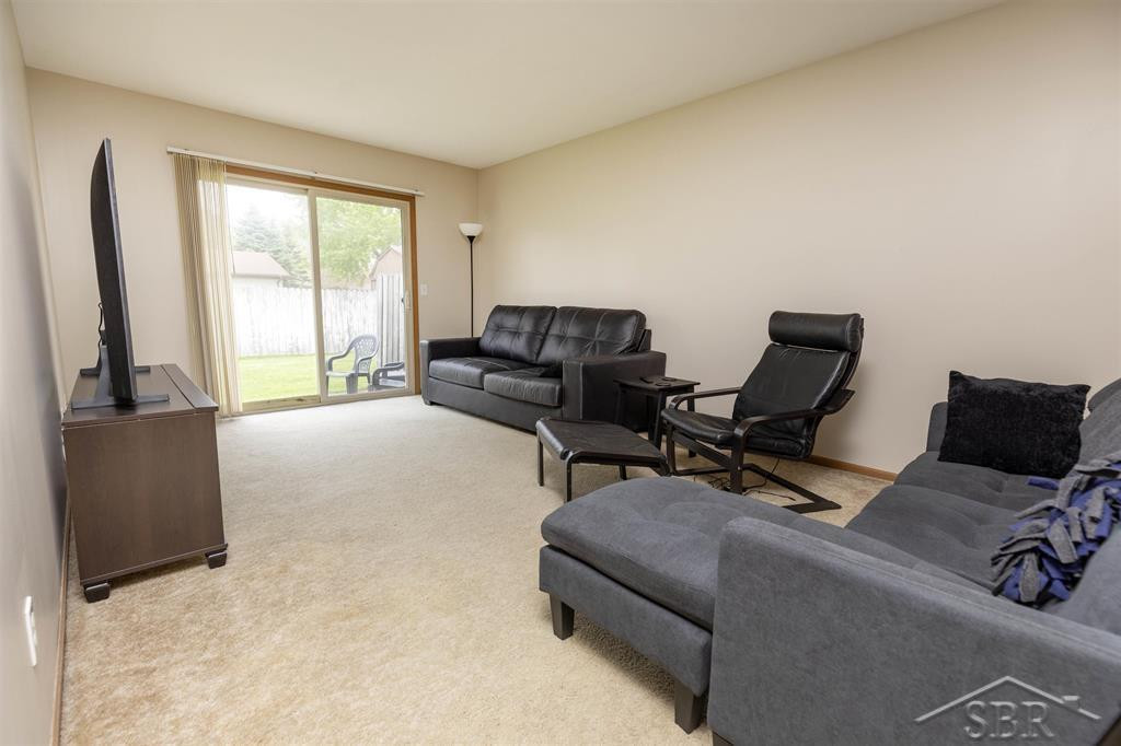 6192/6194 Whitcomb Drive, Saginaw, MI 48603 — Photo 9