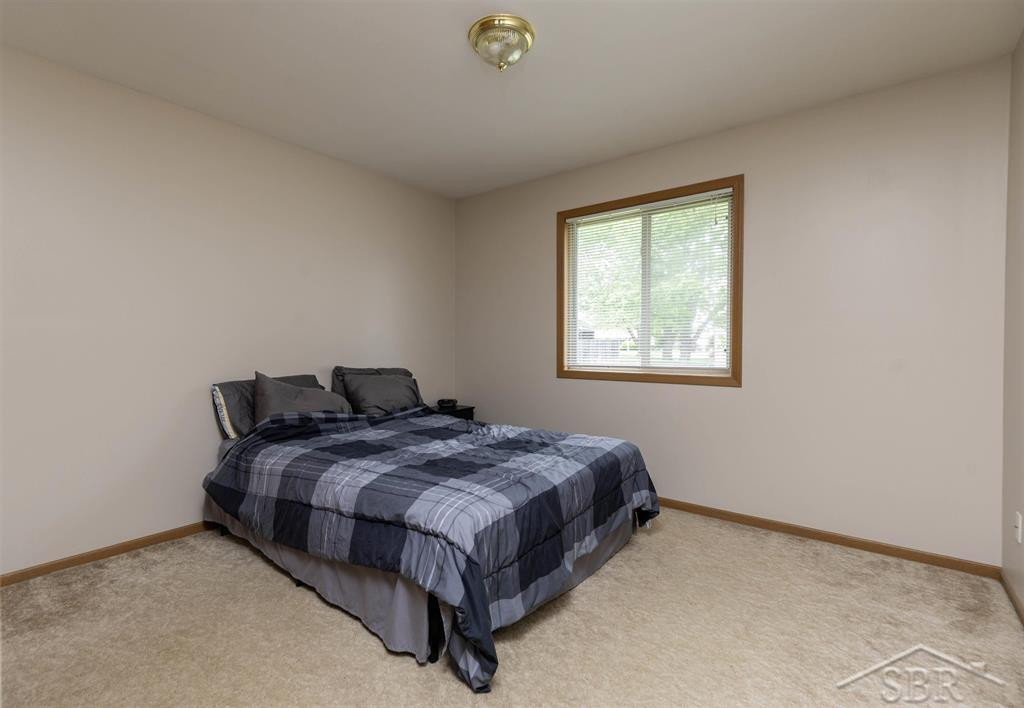6192/6194 Whitcomb Drive, Saginaw, MI 48603 — Photo 12