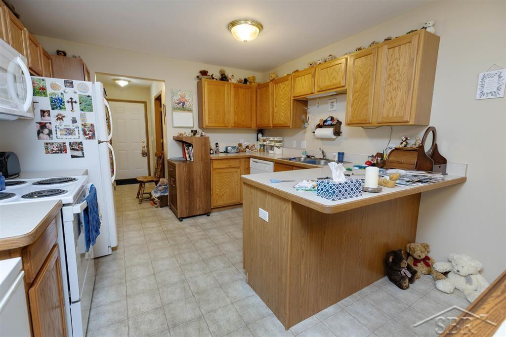 6192/6194 Whitcomb Drive, Saginaw, MI 48603 — Photo 20
