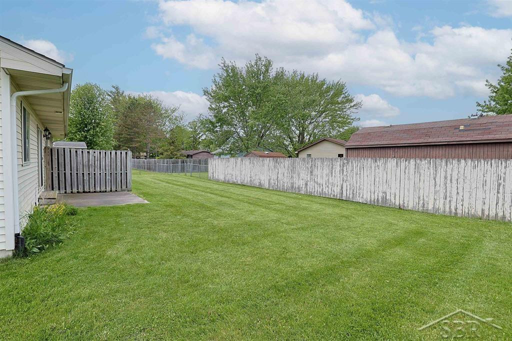 6192/6194 Whitcomb Drive, Saginaw, MI 48603 — Photo 29