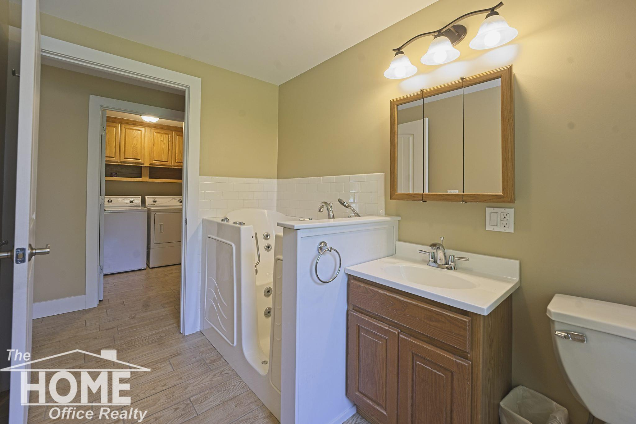 4879 Mohican Trail, Owosso, MI 48867 — Photo 28