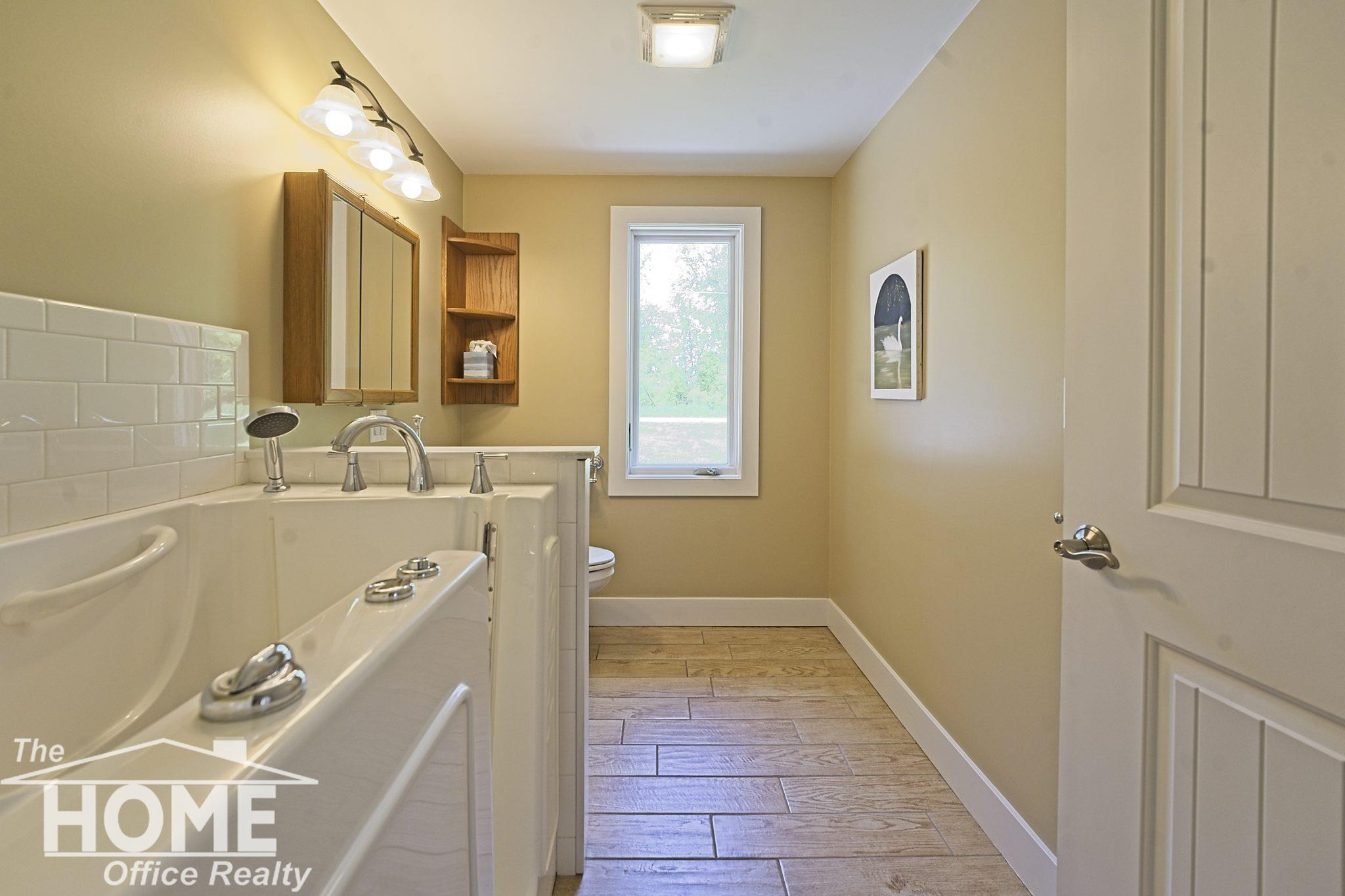 4879 Mohican Trail, Owosso, MI 48867 — Photo 30