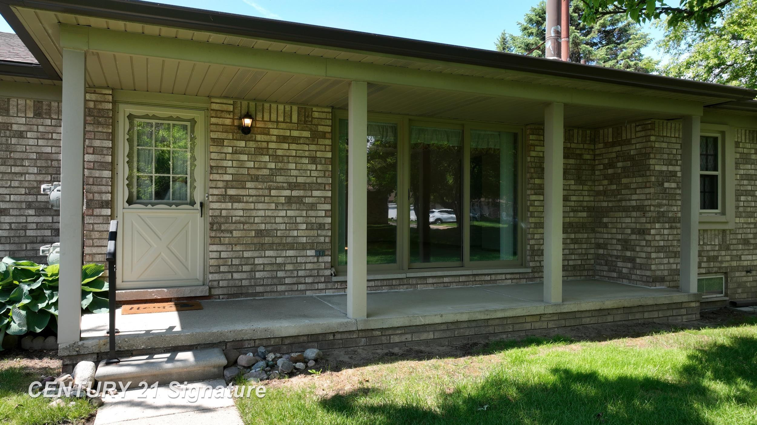 49327 Winchester Court, Shelby Twp, MI 48315 — front exterior