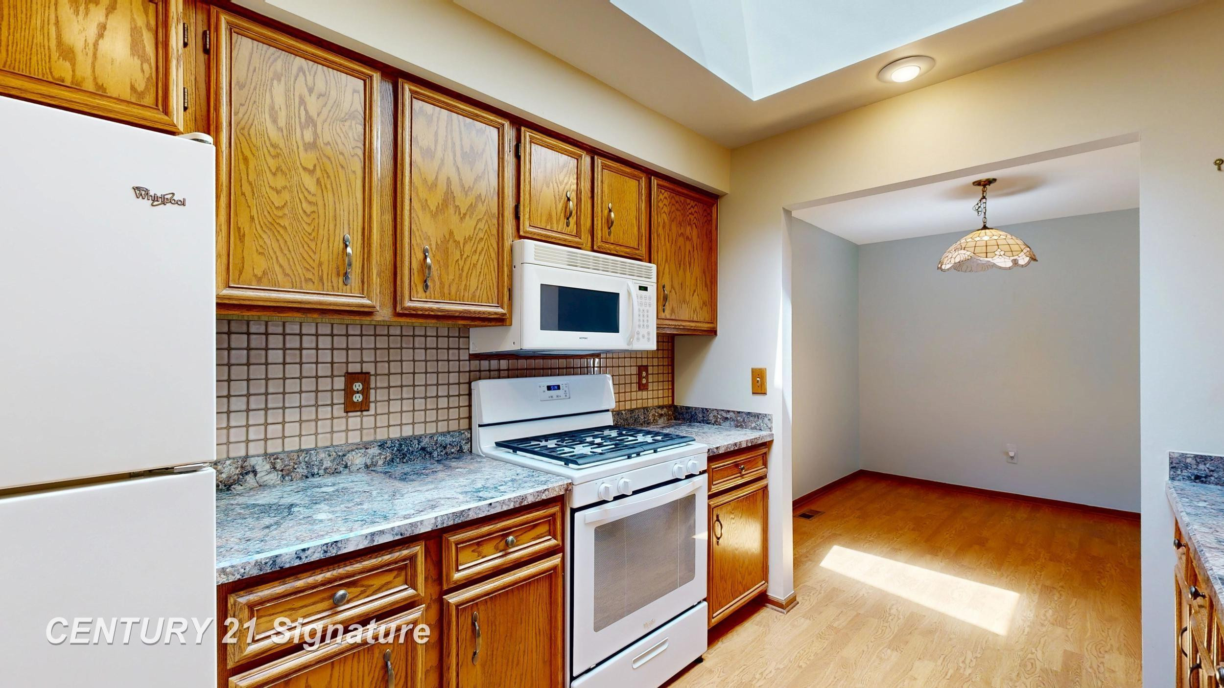 49327 Winchester Court, Shelby Twp, MI 48315 — Photo 17