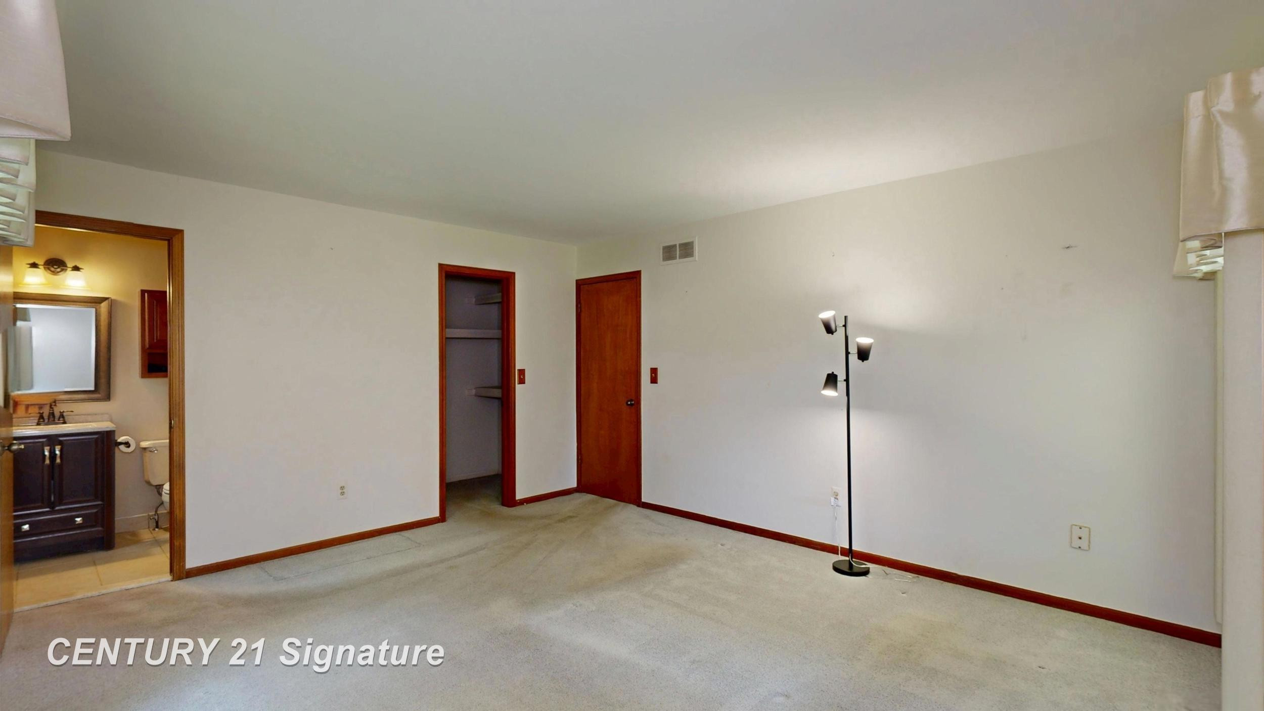 49327 Winchester Court, Shelby Twp, MI 48315 — Photo 19