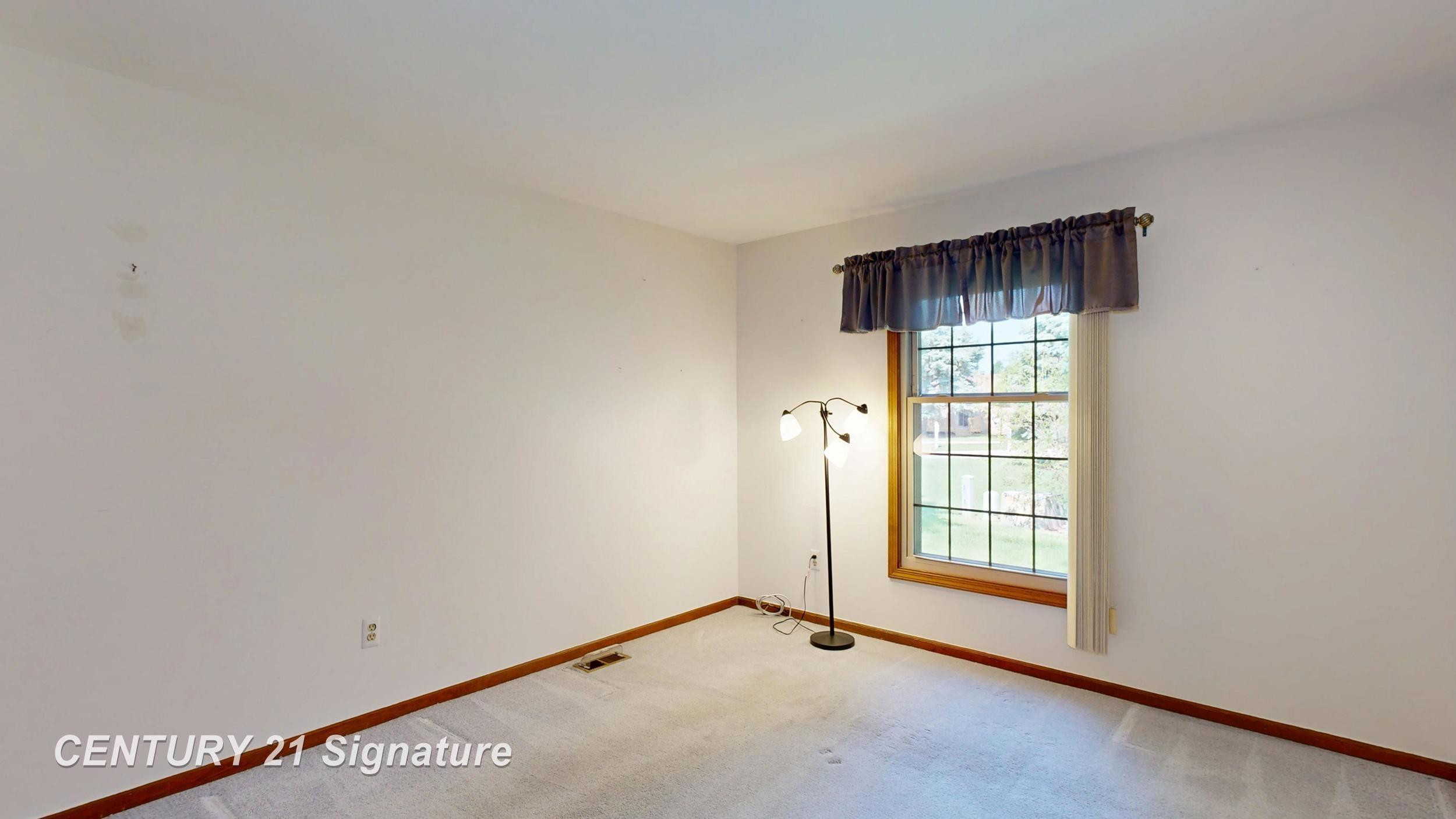 49327 Winchester Court, Shelby Twp, MI 48315 — Photo 22