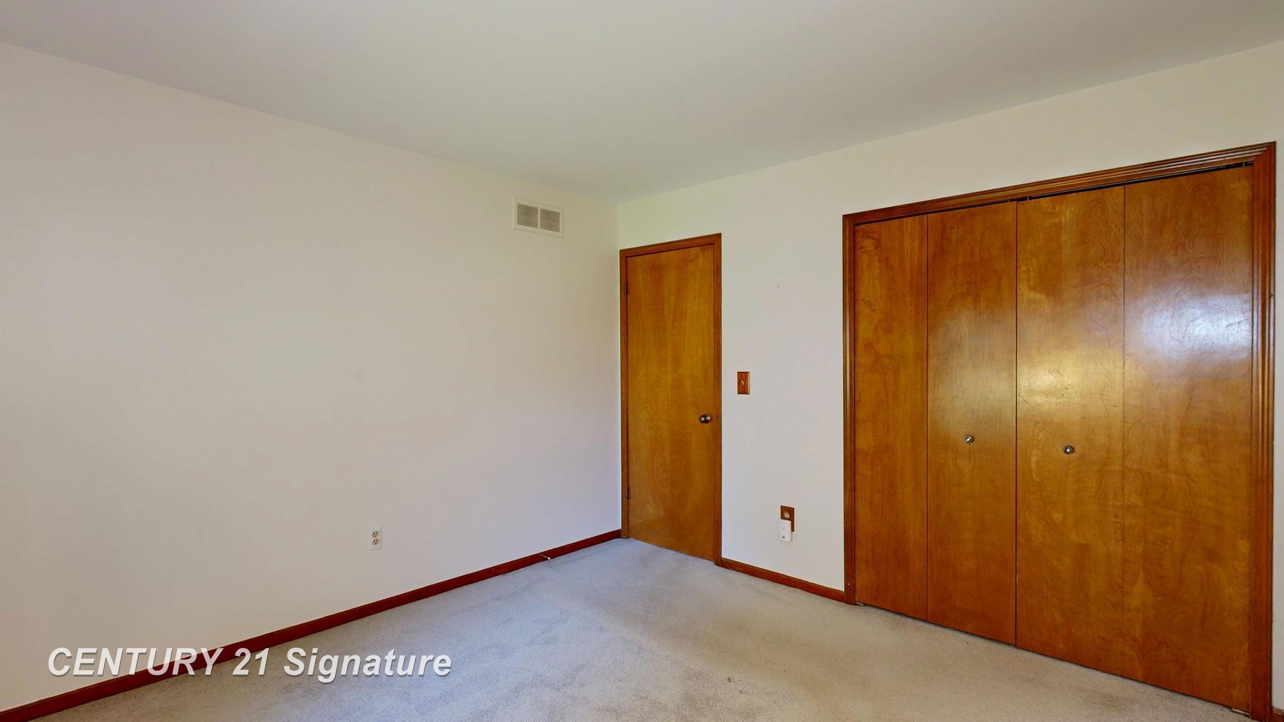 49327 Winchester Court, Shelby Twp, MI 48315 — Photo 23
