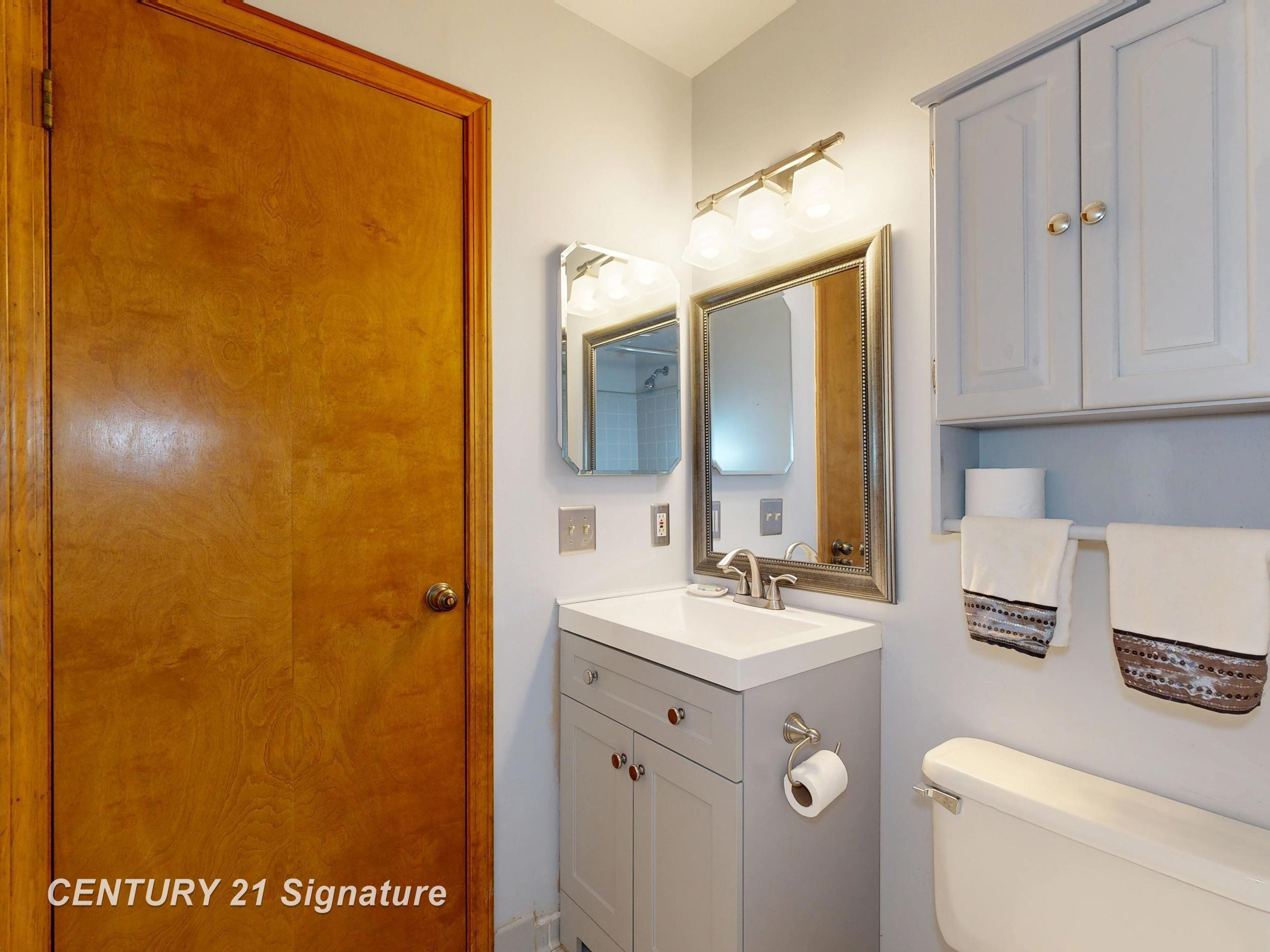 49327 Winchester Court, Shelby Twp, MI 48315 — Photo 24