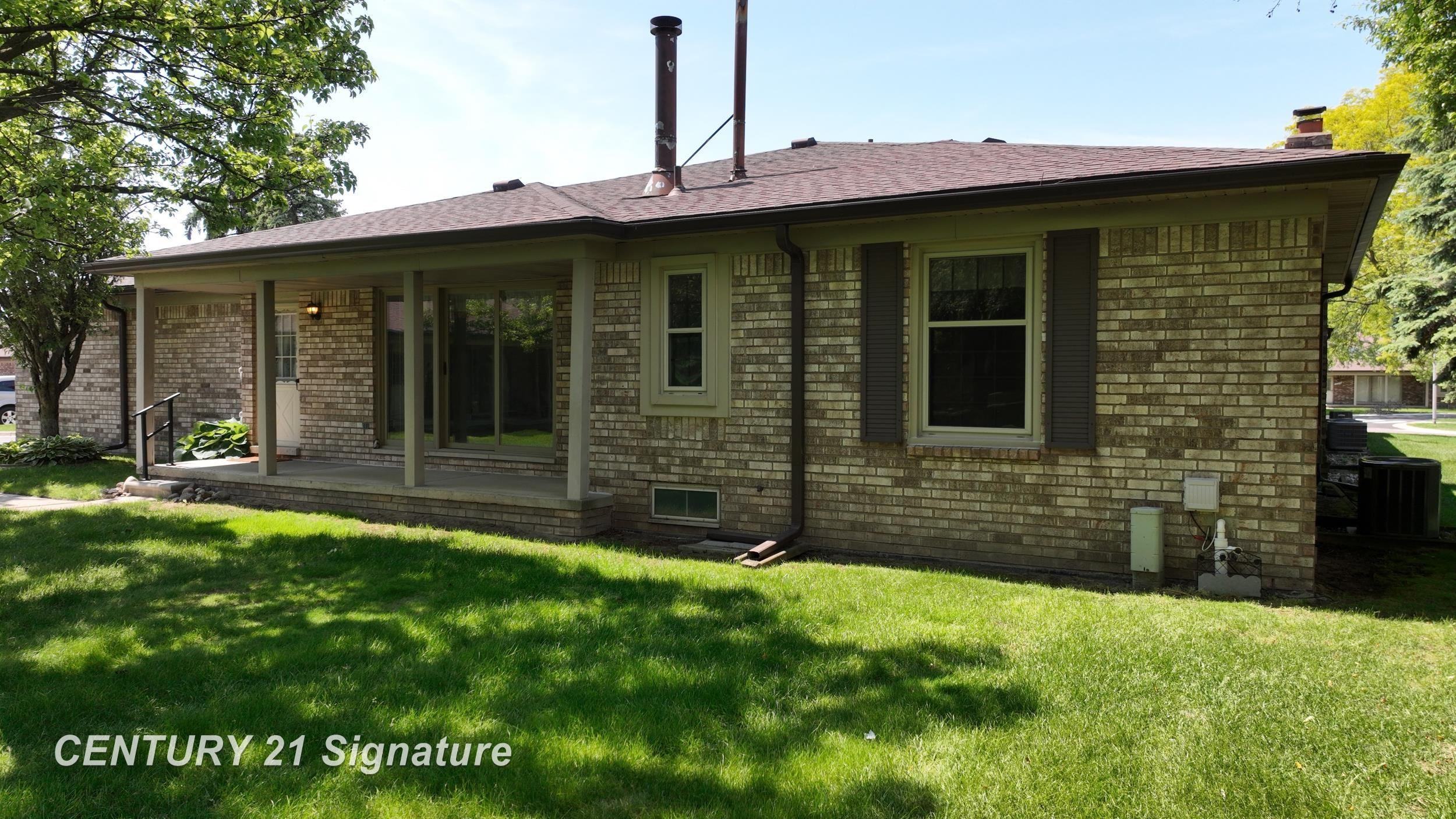 49327 Winchester Court, Shelby Twp, MI 48315 — Photo 34