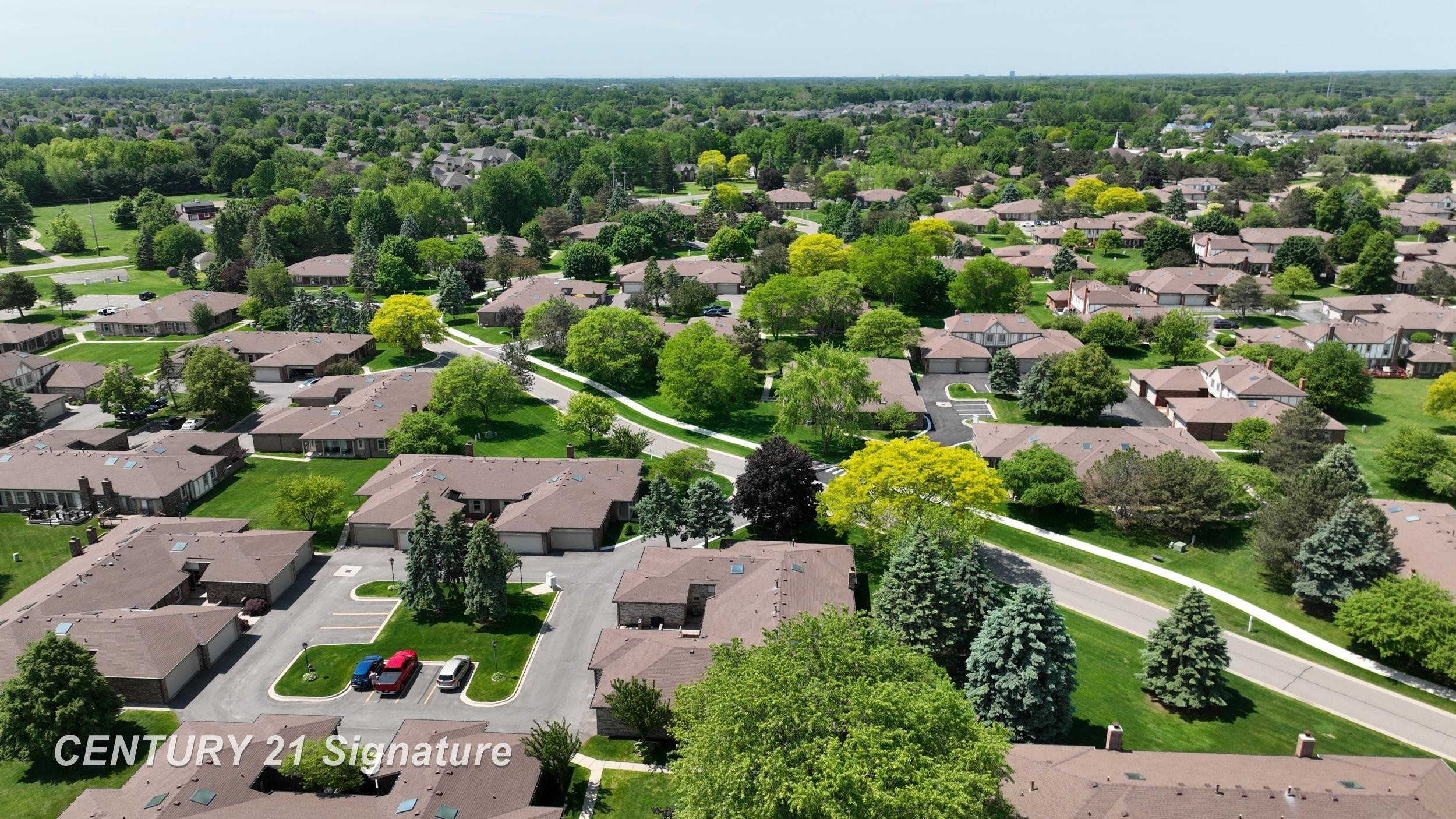 49327 Winchester Court, Shelby Twp, MI 48315 — Photo 39