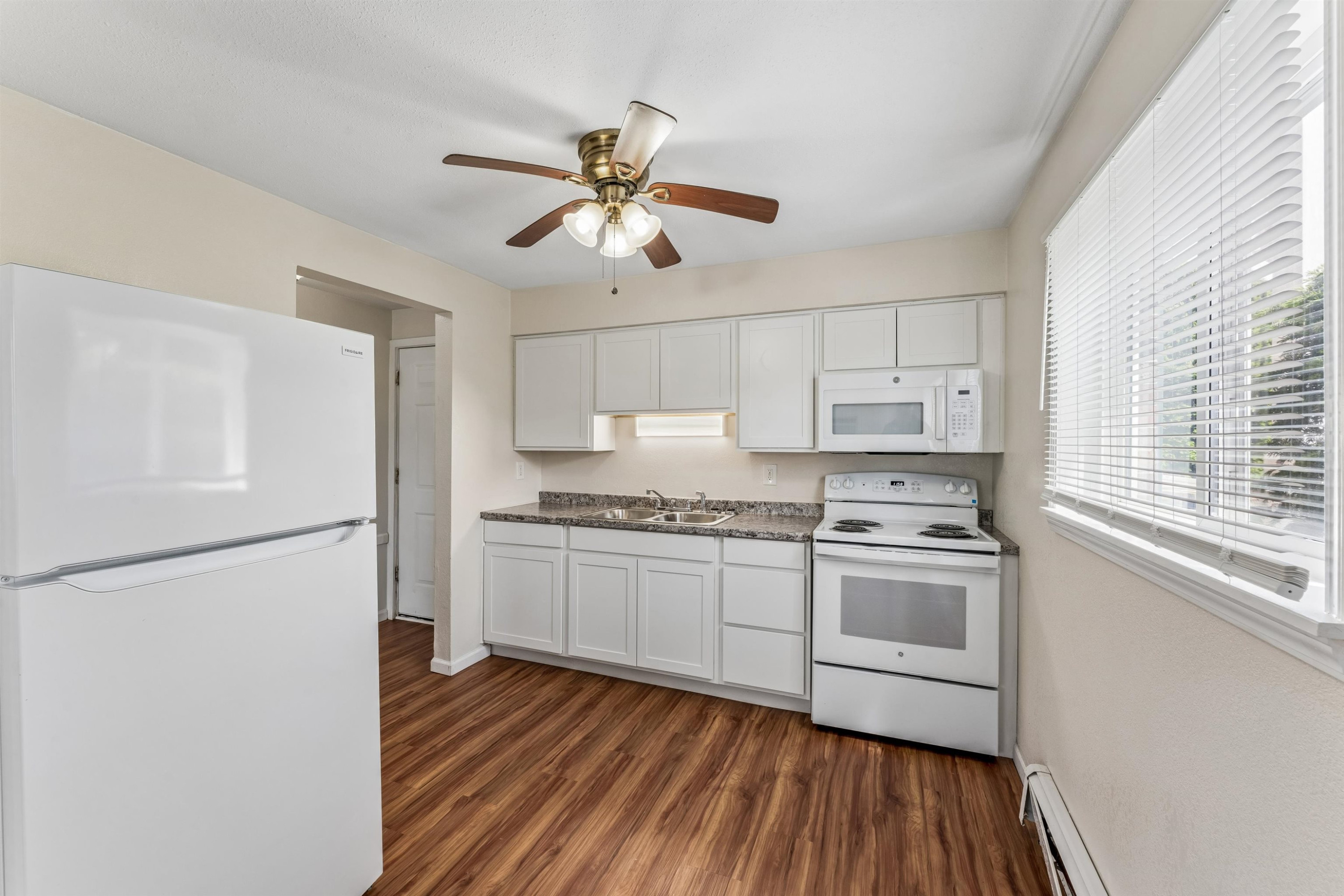 7423 Roger Thomas #4 Drive, MI 48458 — Photo 5