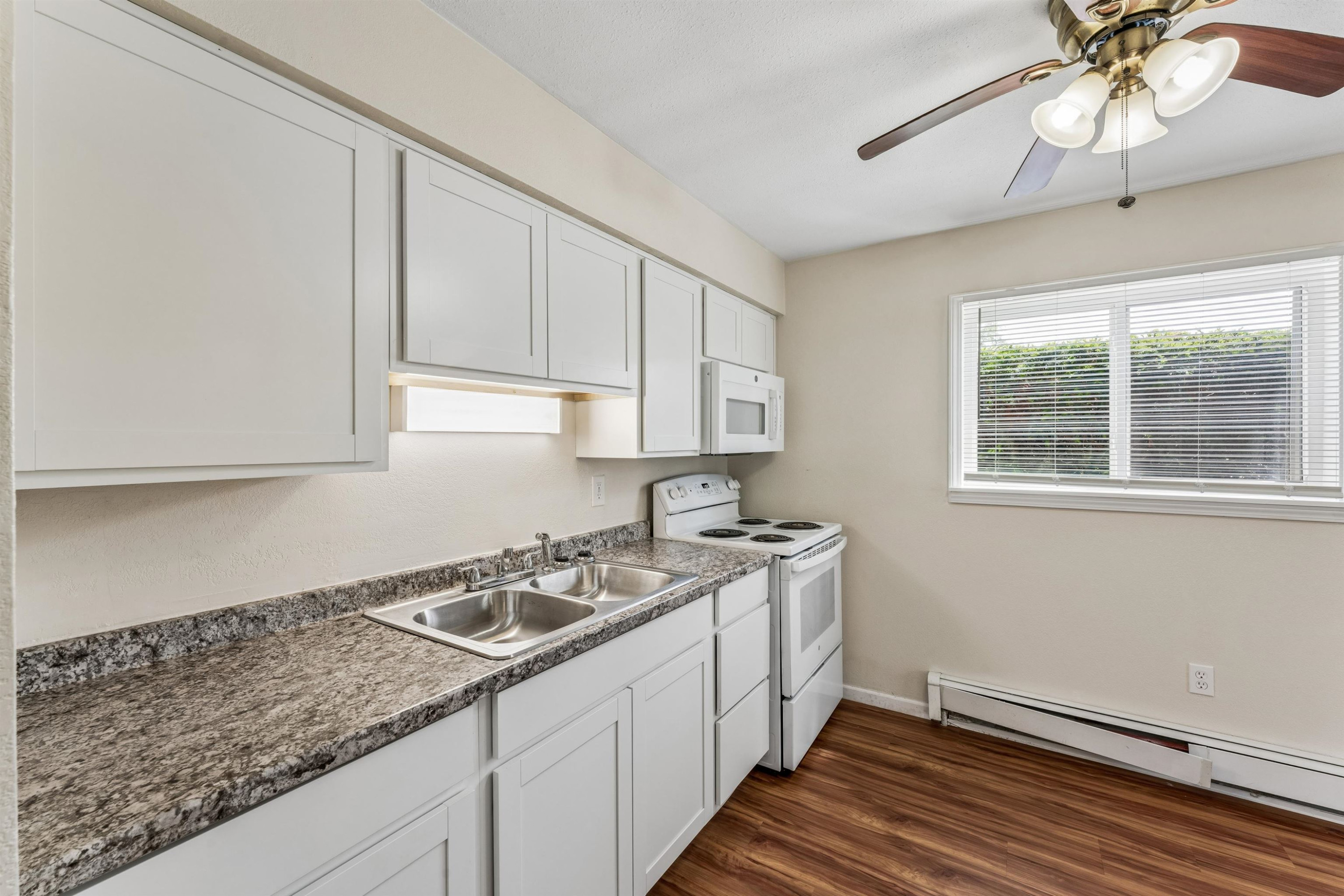 7423 Roger Thomas #4 Drive, MI 48458 — Photo 11