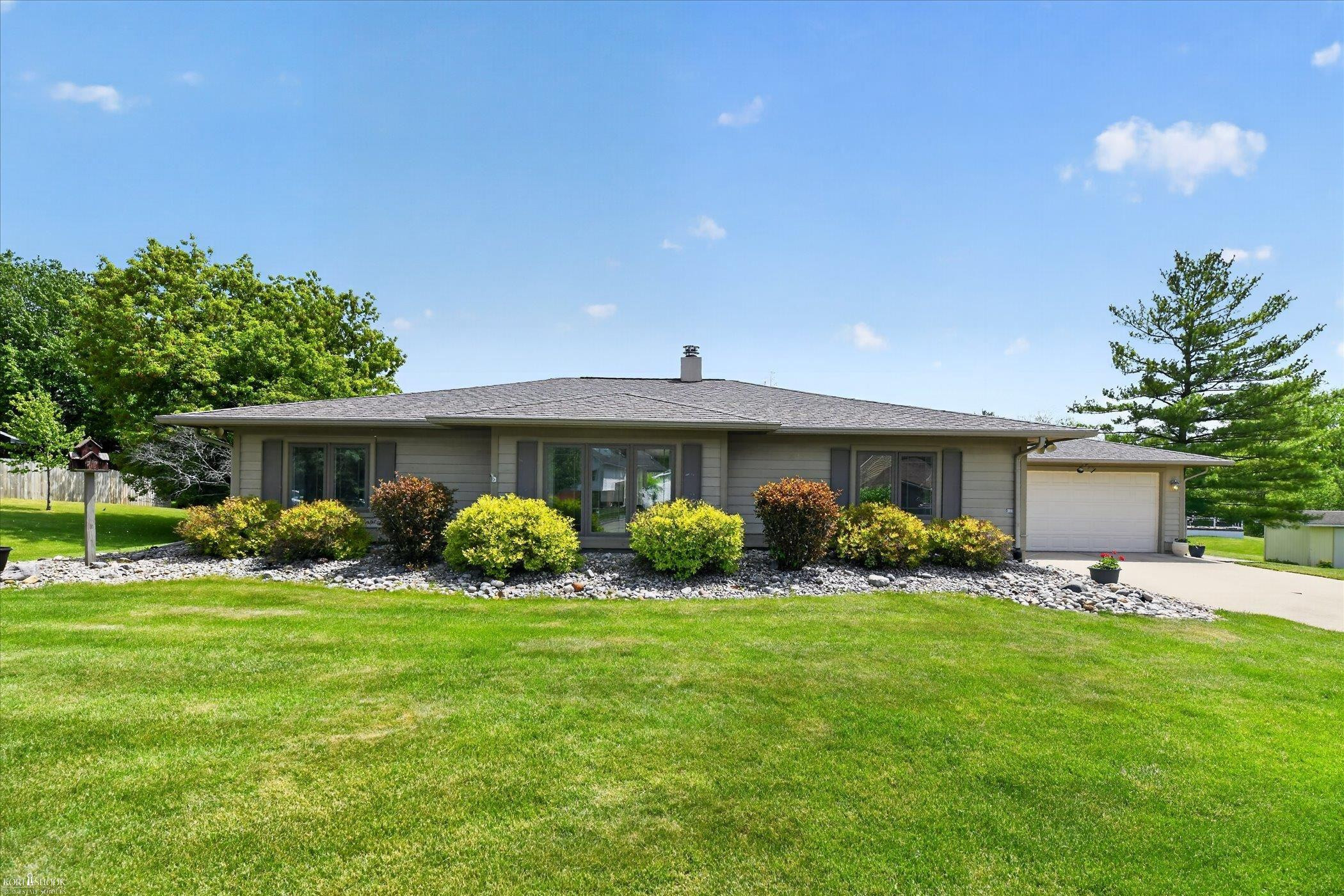 1012 Wood Court, Owosso, MI 48867