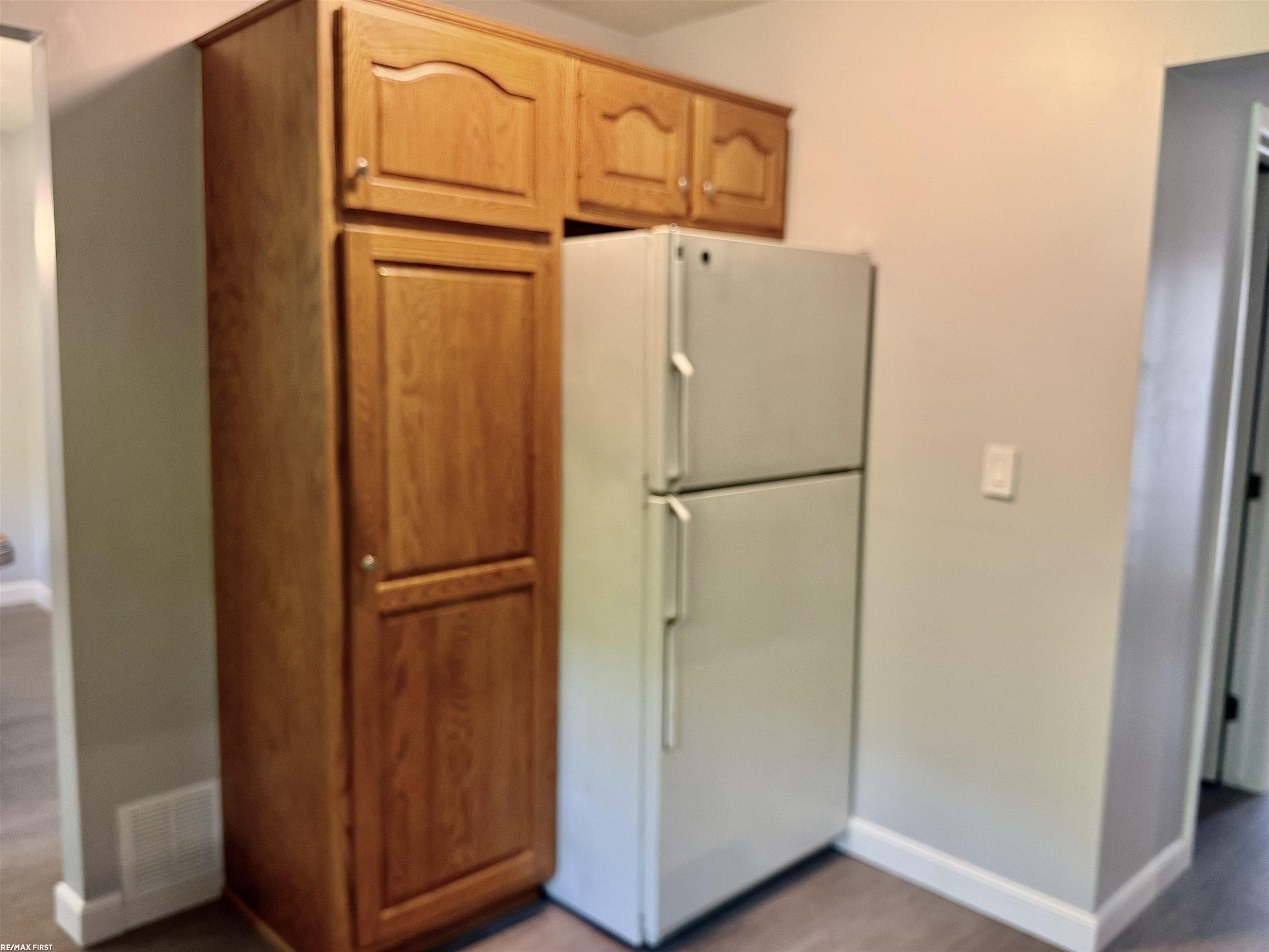 33043 Shagbark Circle, MI 48047 — Photo 13