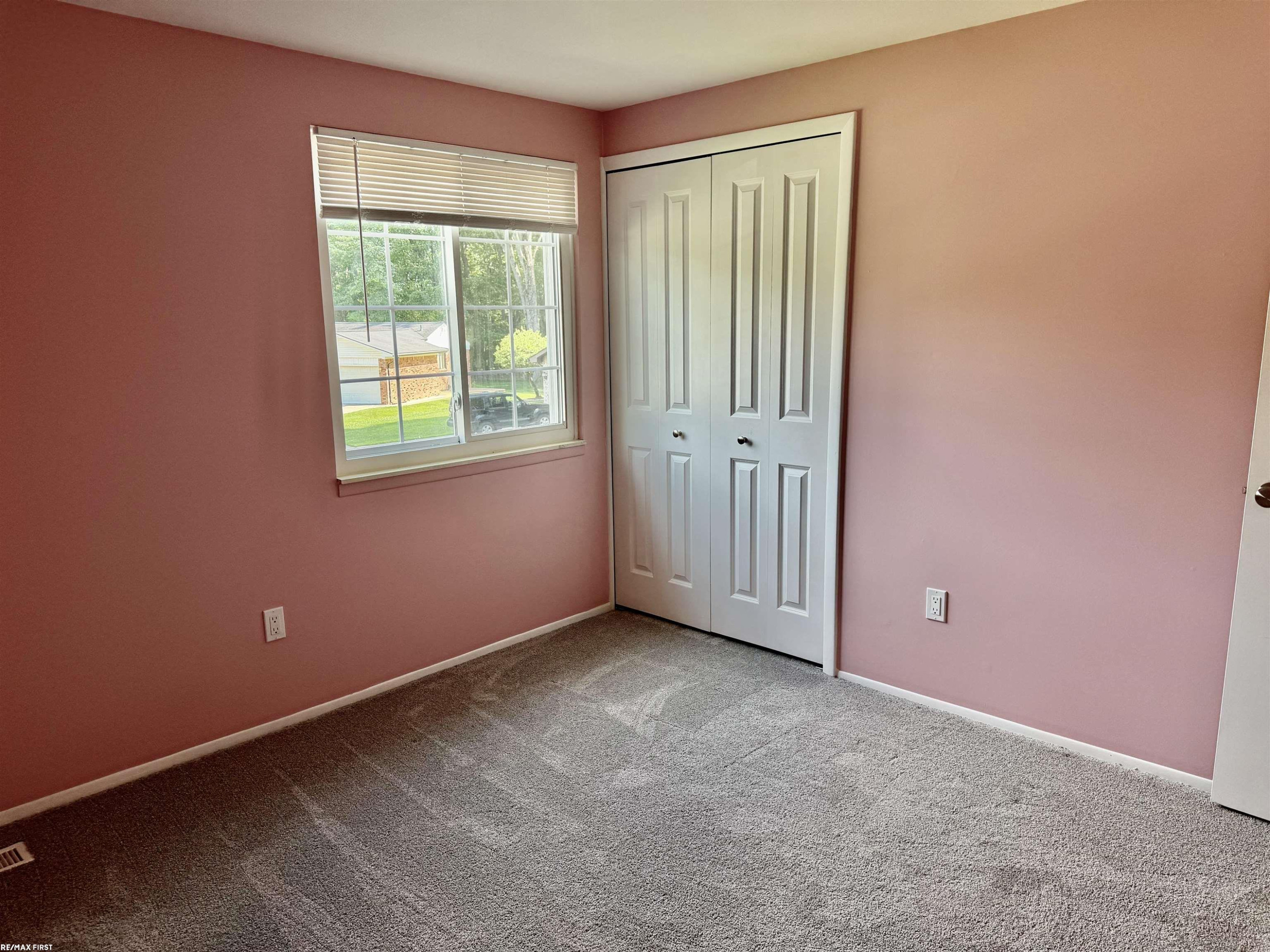 33043 Shagbark Circle, MI 48047 — Photo 27