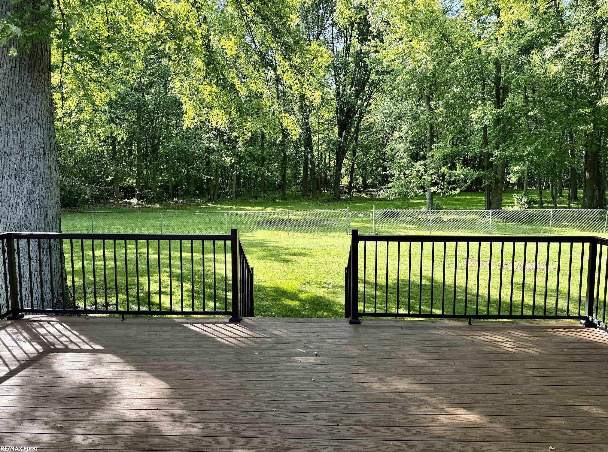 33043 Shagbark Circle, MI 48047 — Photo 30