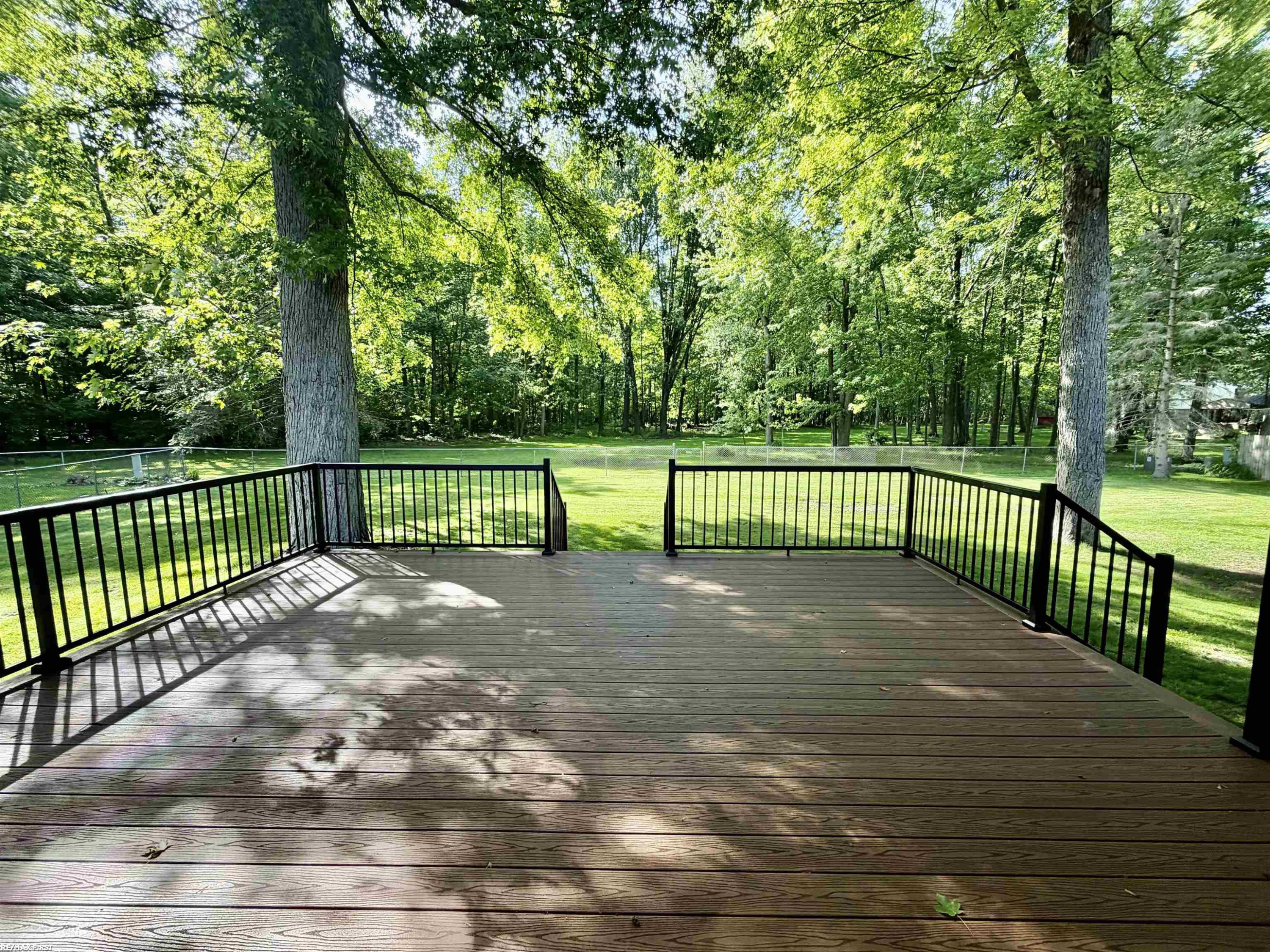 33043 Shagbark Circle, MI 48047 — Photo 31