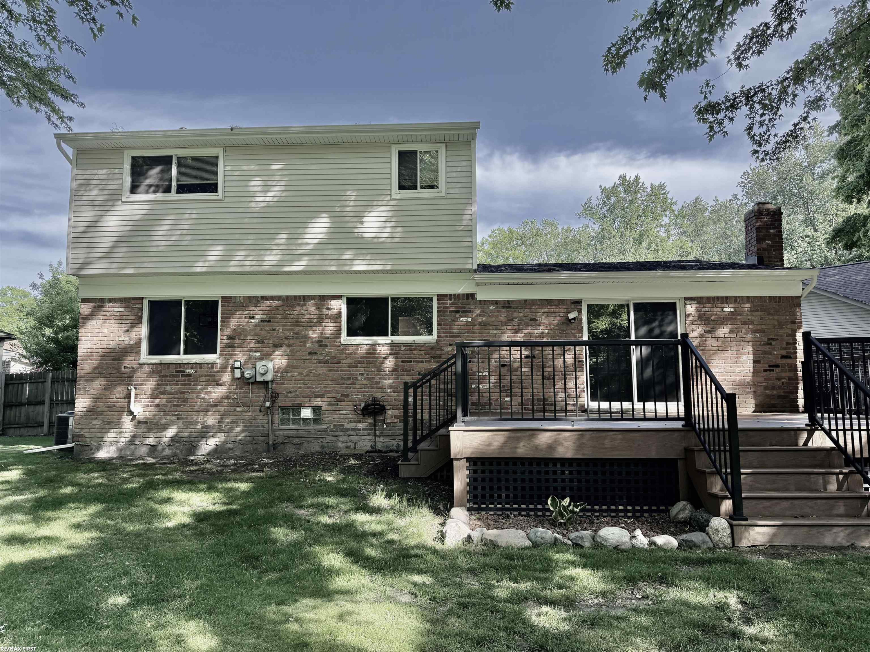 33043 Shagbark Circle, MI 48047 — Photo 41
