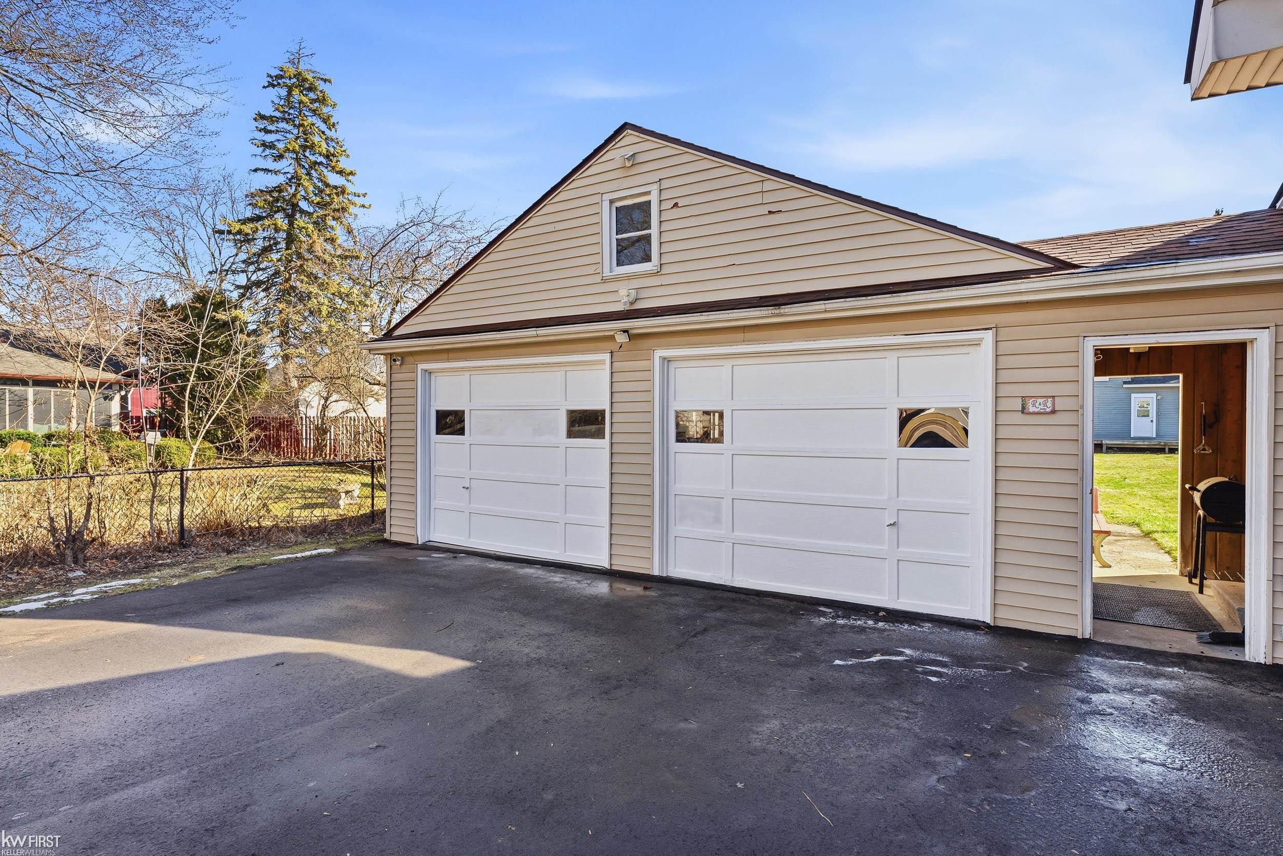 216 N Genesee Street, Davison, MI 48423 — Photo 10