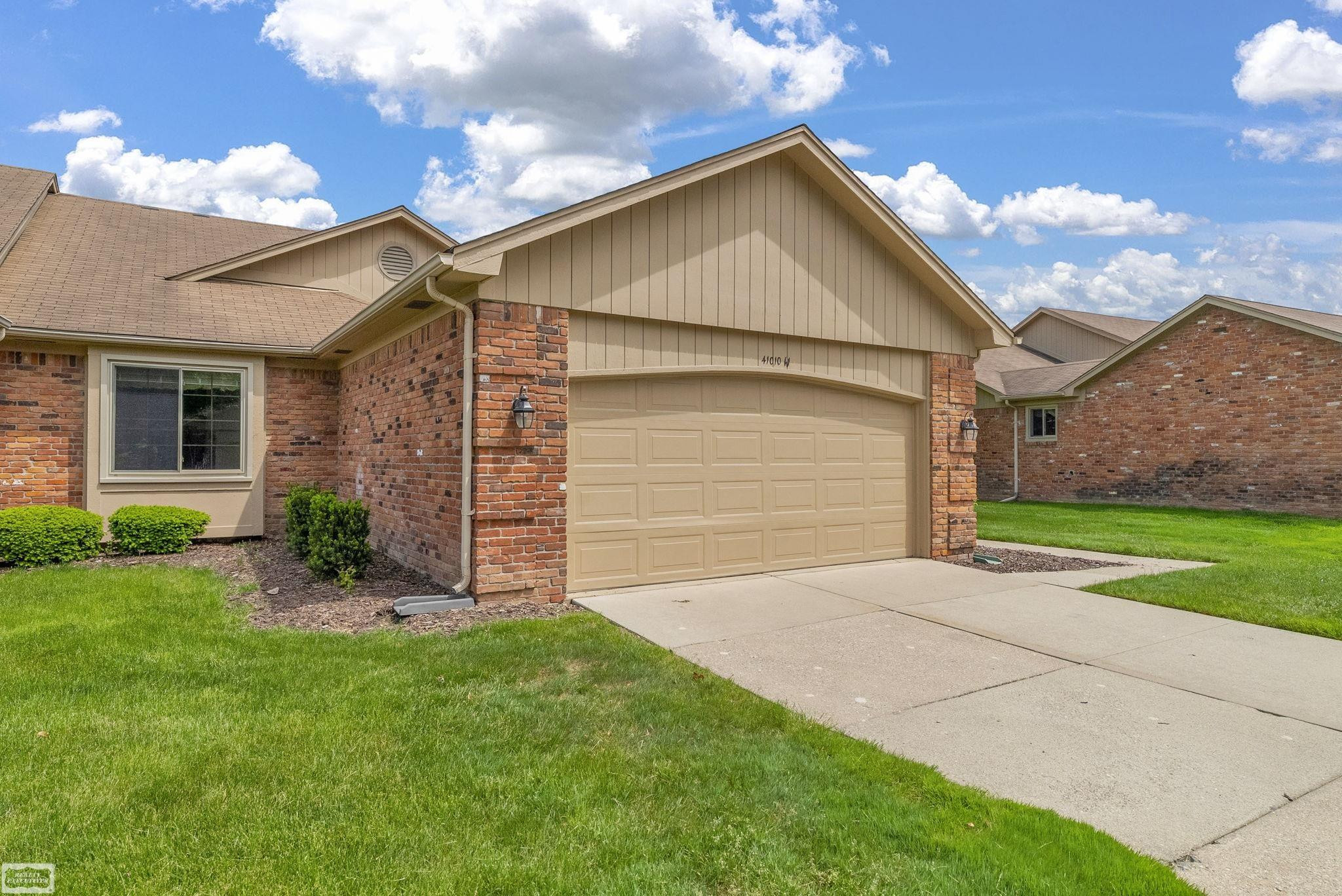 41010 W Rosewood Drive, Clinton Twp, MI 48038 — Photo 3